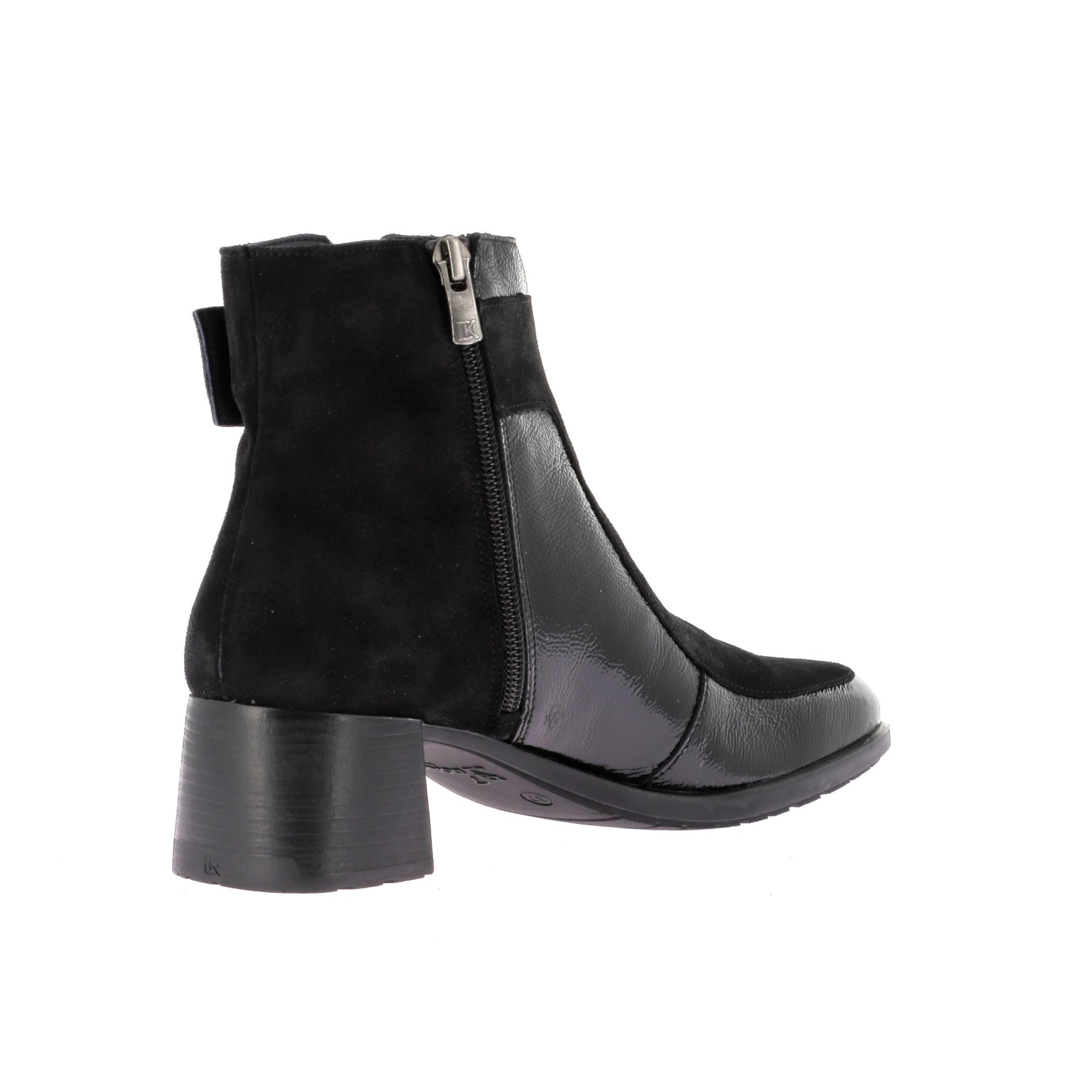 105889189740982_0003