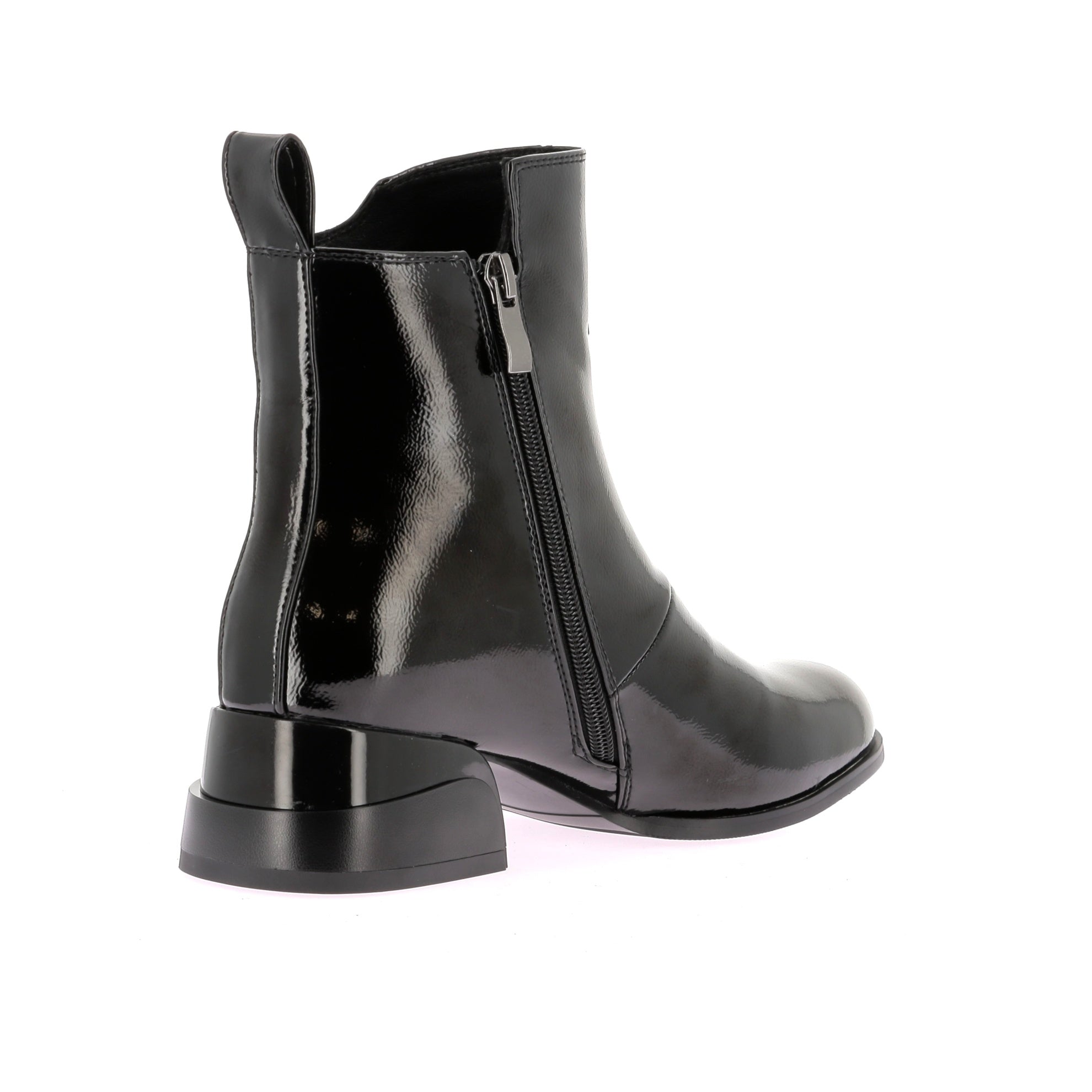 105894716729387_0003