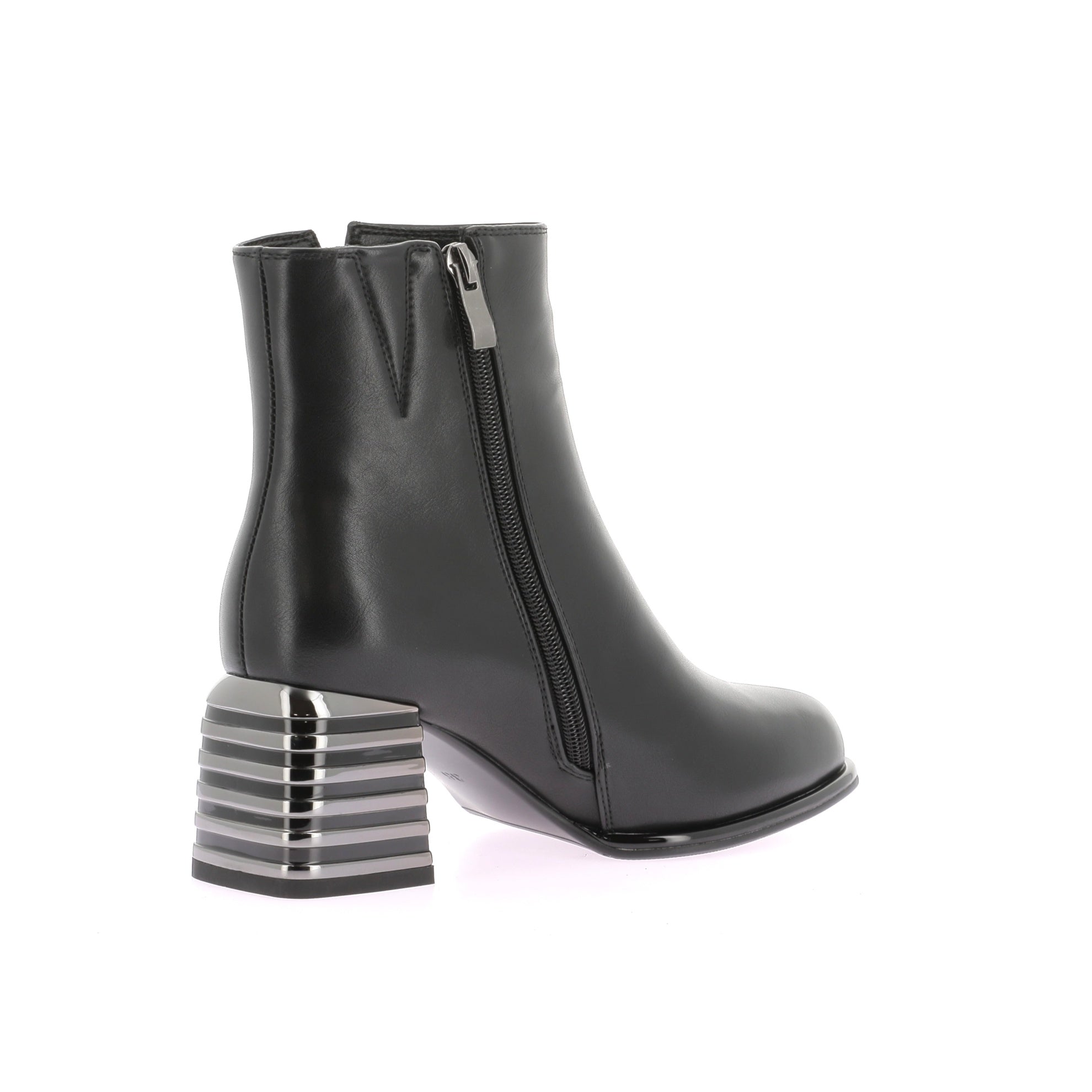 105895569245649_0003