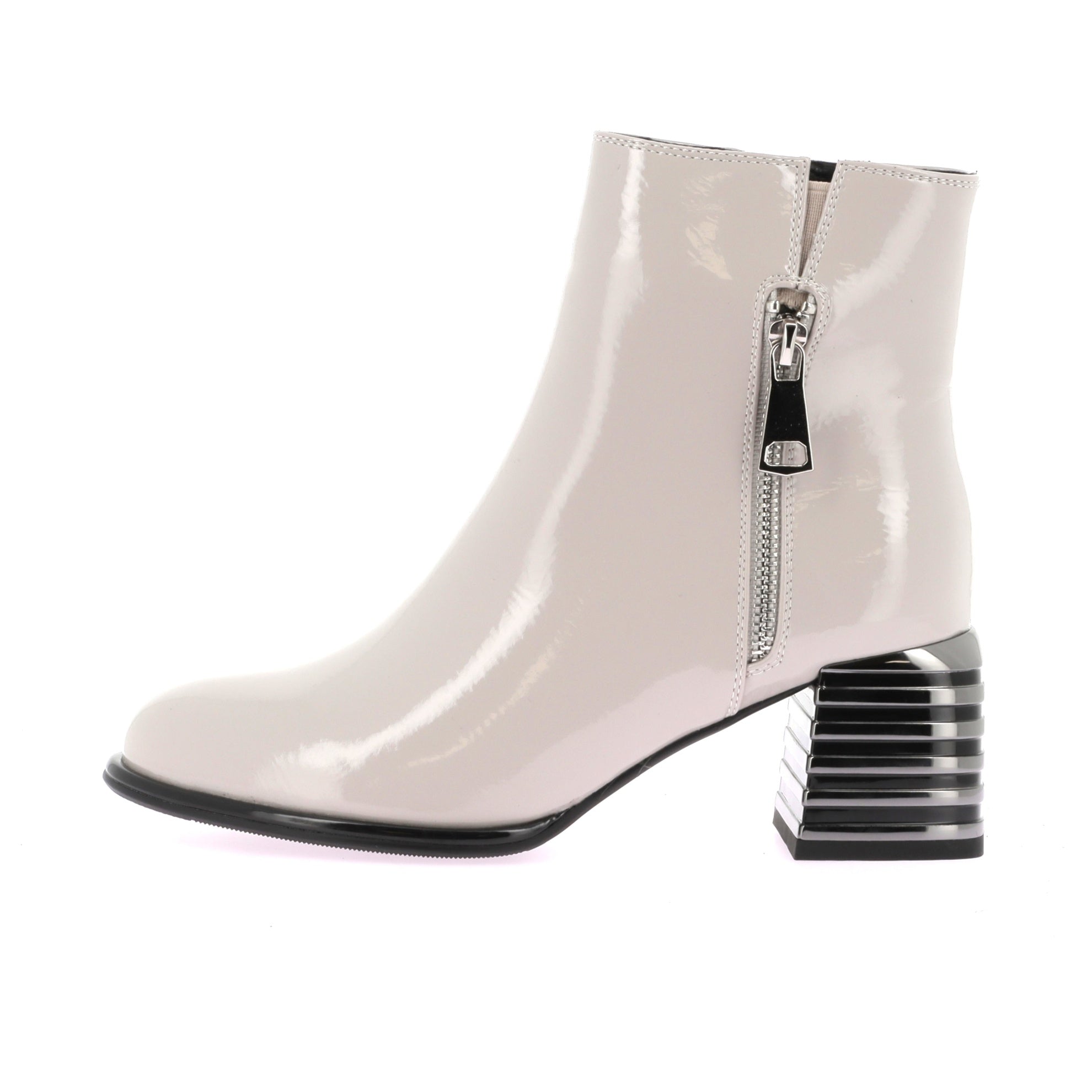 105896111144688_0000