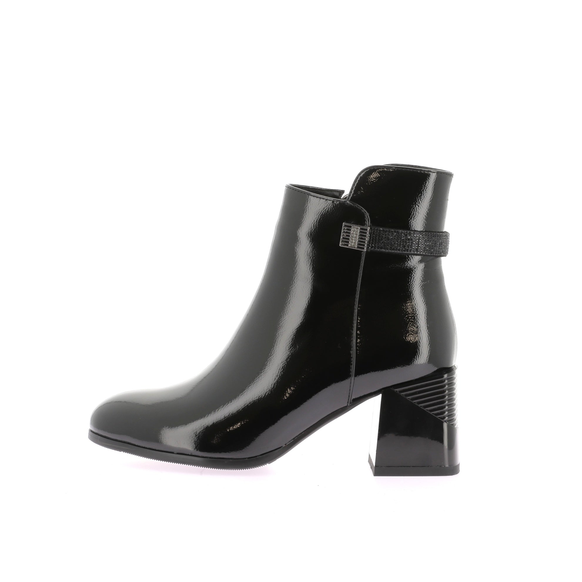 105897716729387_0000