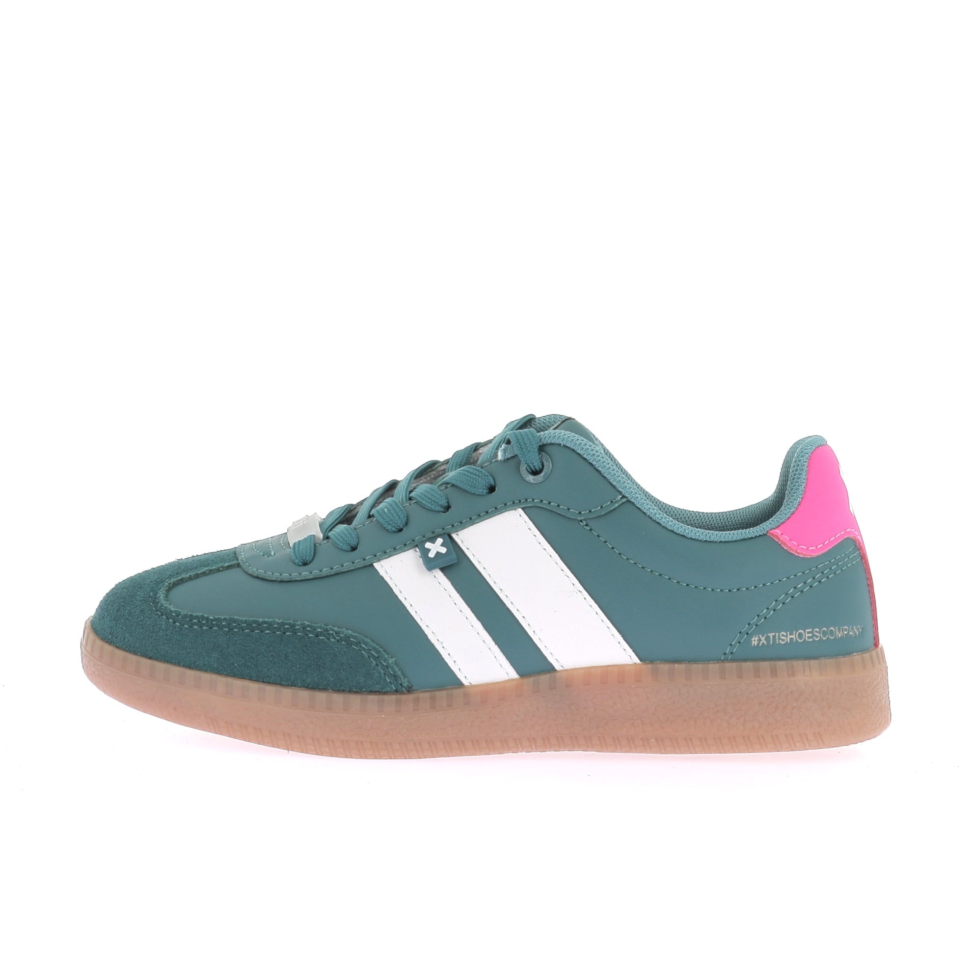 105920910332320_0000