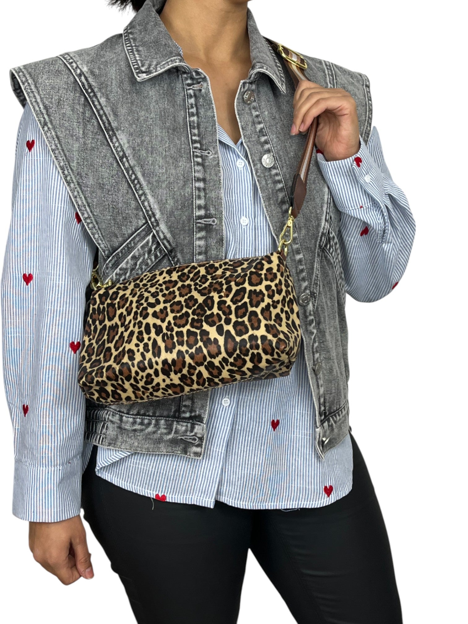 106947510286393_0000