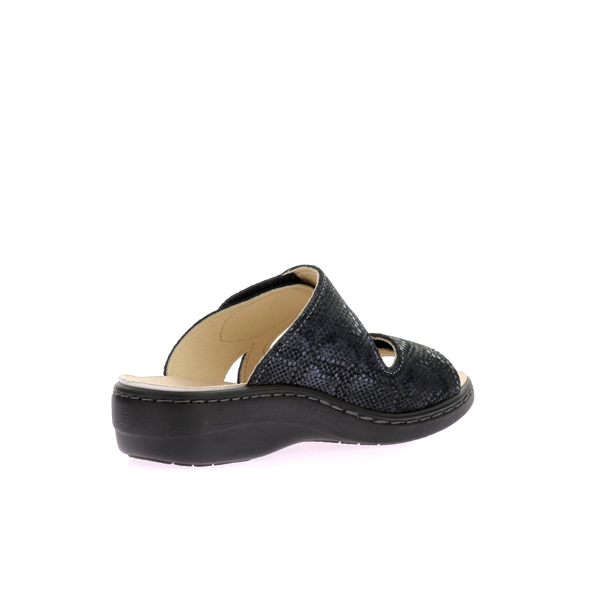 107458700743538_0003