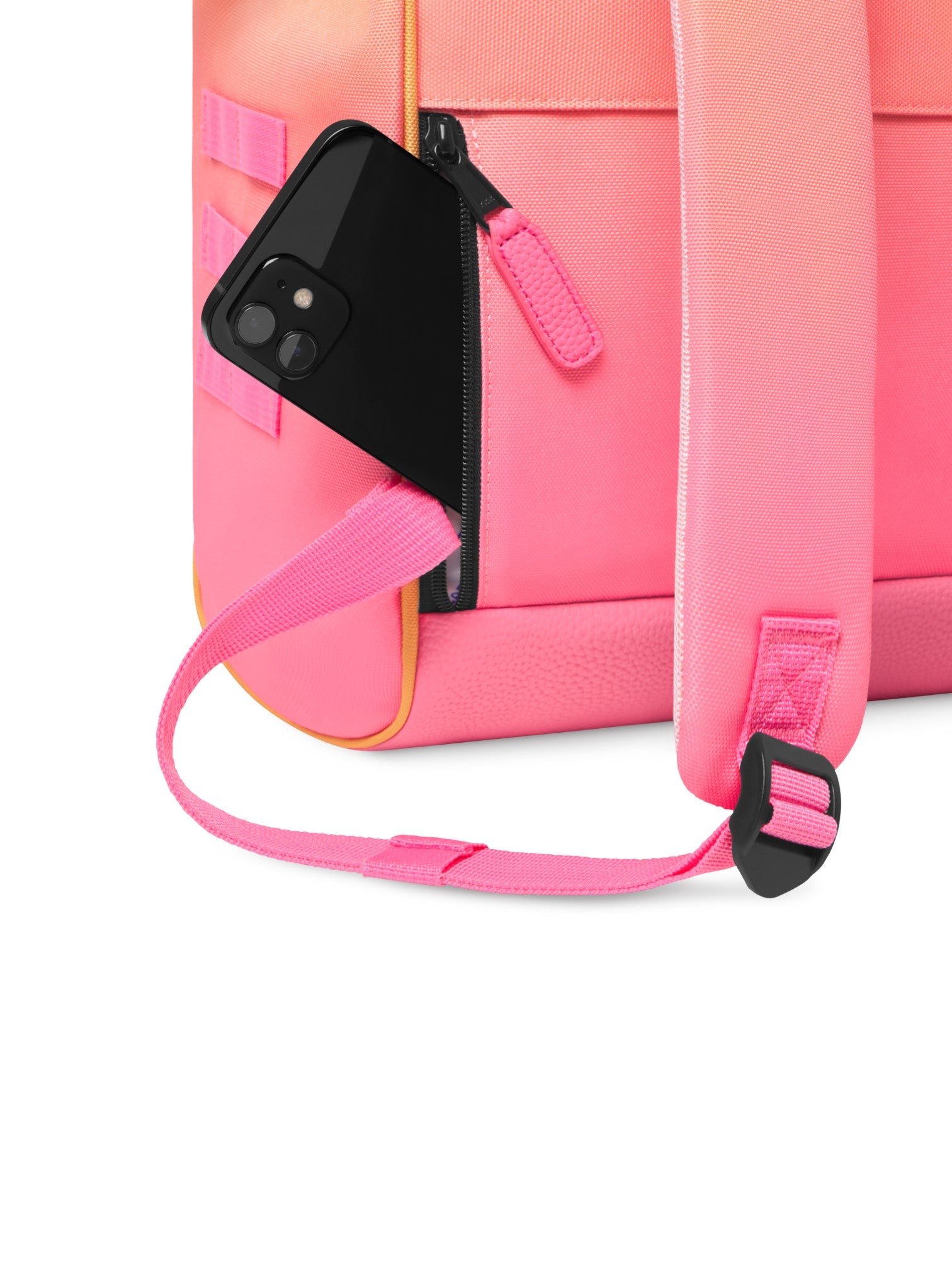 108826269763226_0008