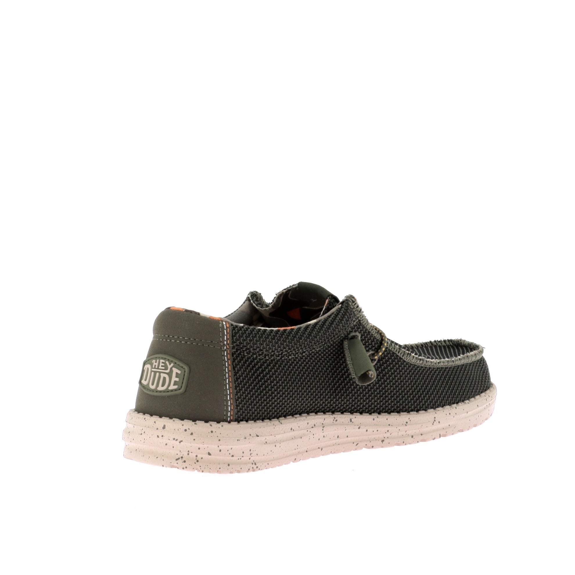 108907472523048_0003