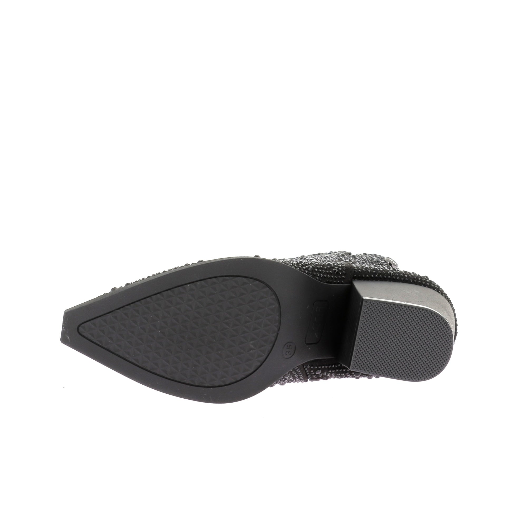 109083806759834_0005