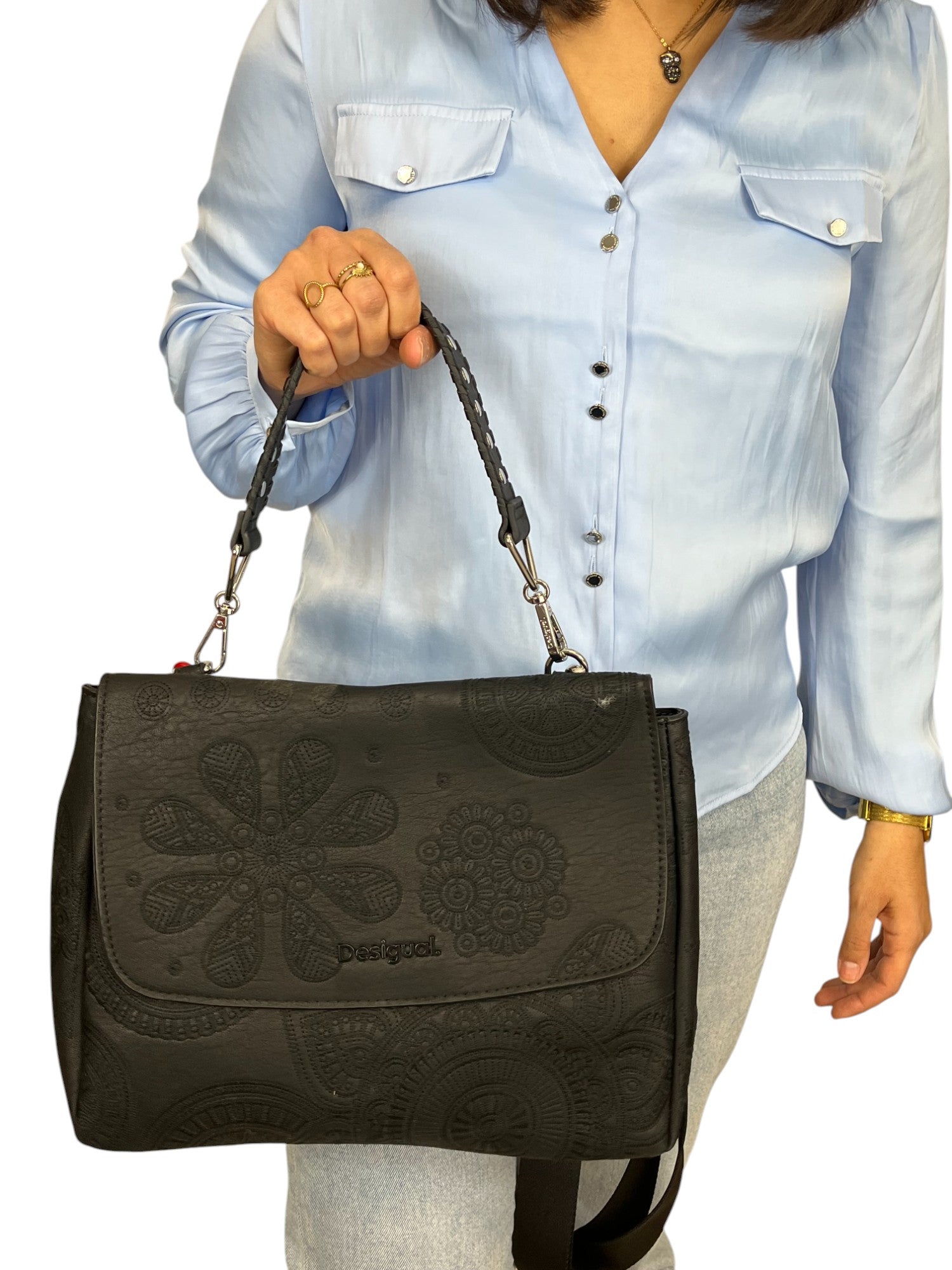 109404626694589_0000