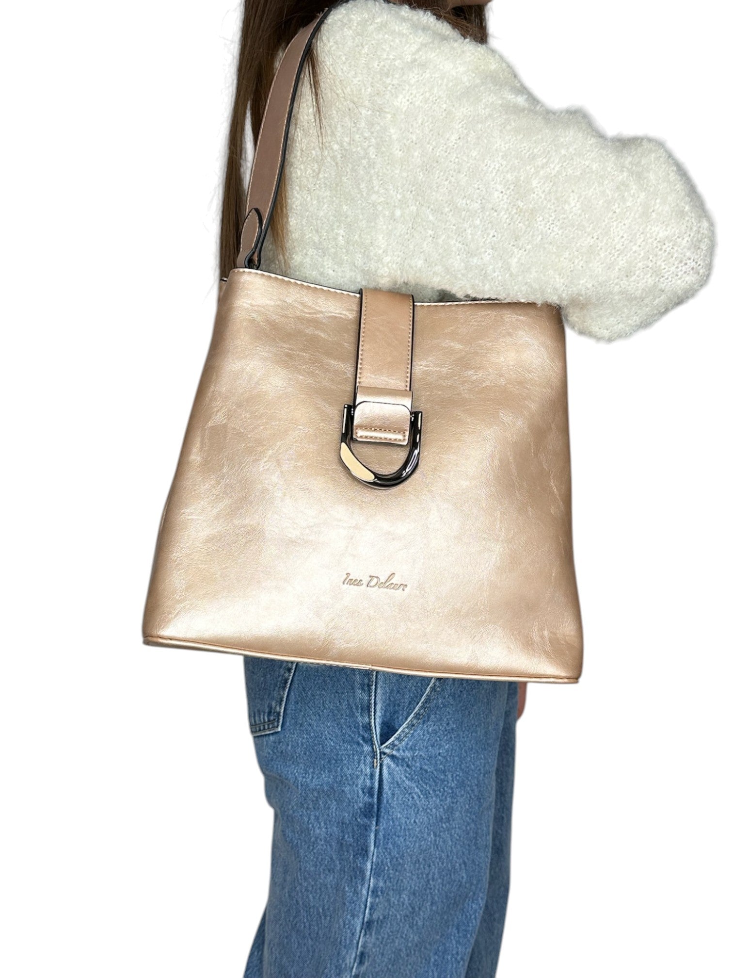 110079335517755_0001