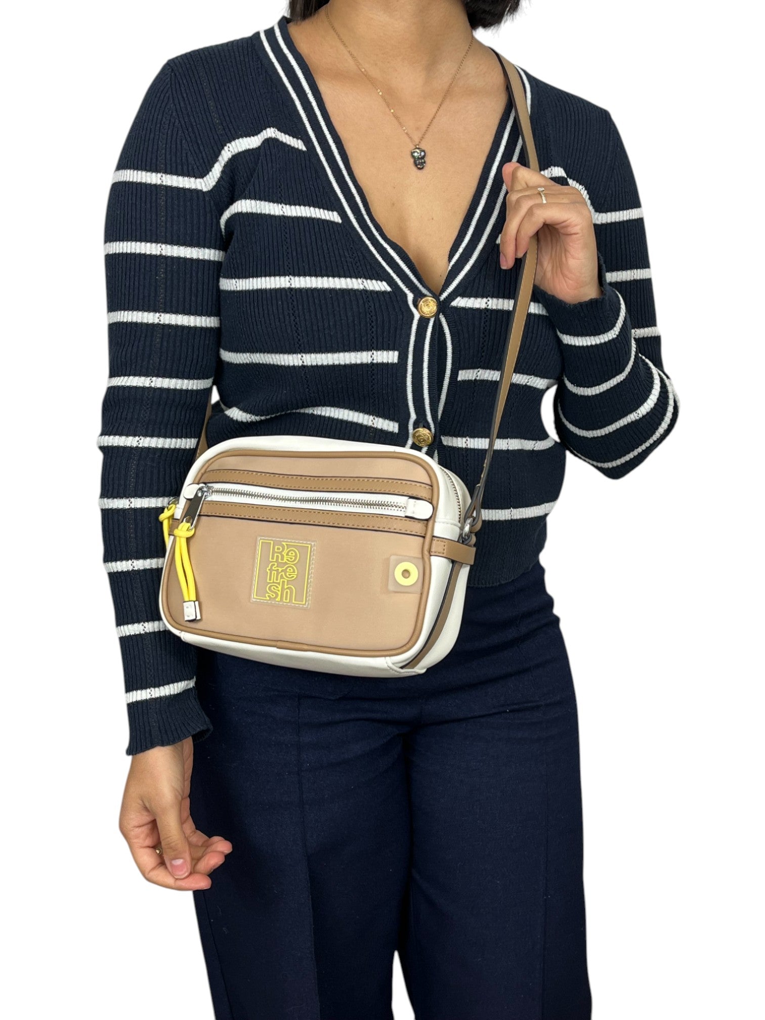 110616883615047_0000