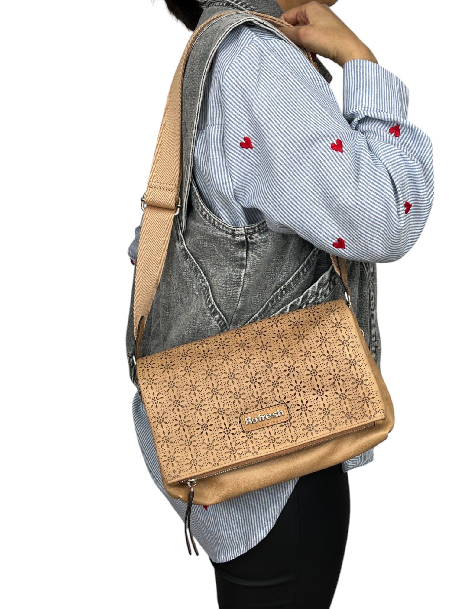 110624397395095_0002