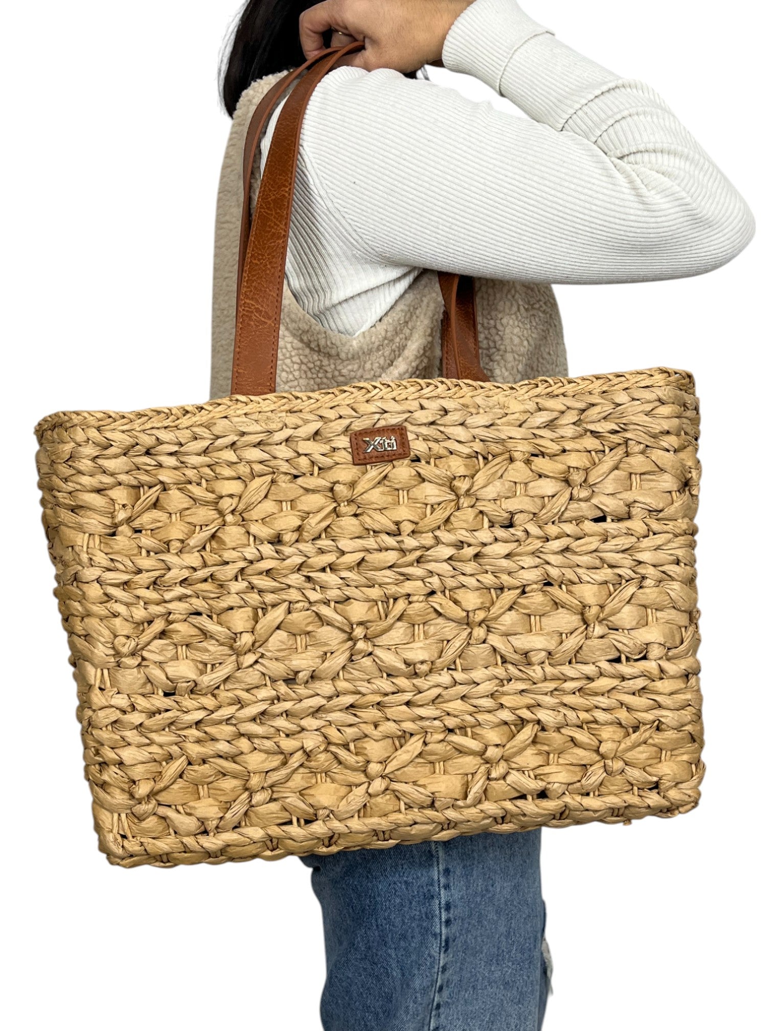 110629810776160_0000