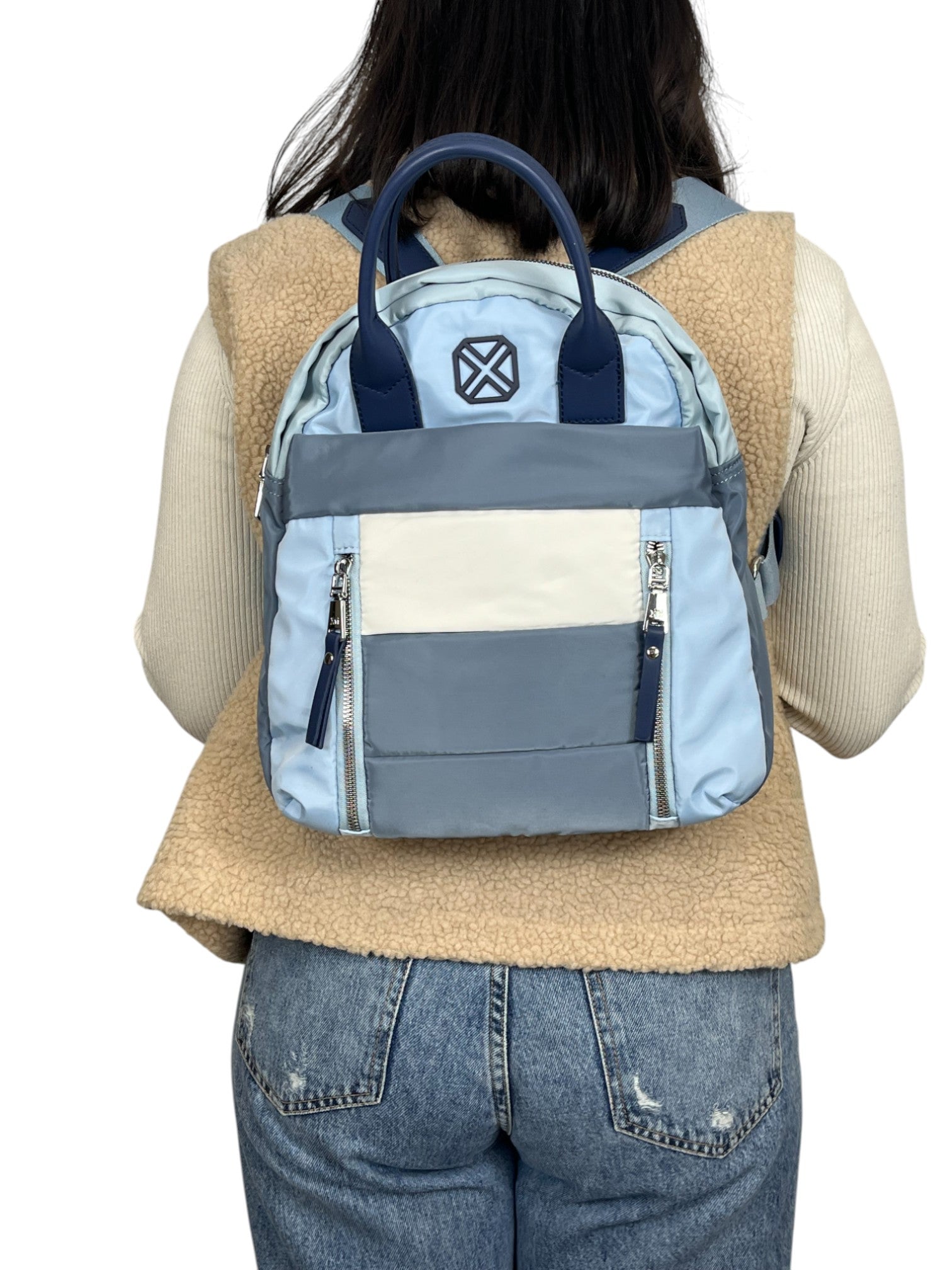 110637857690823_0000