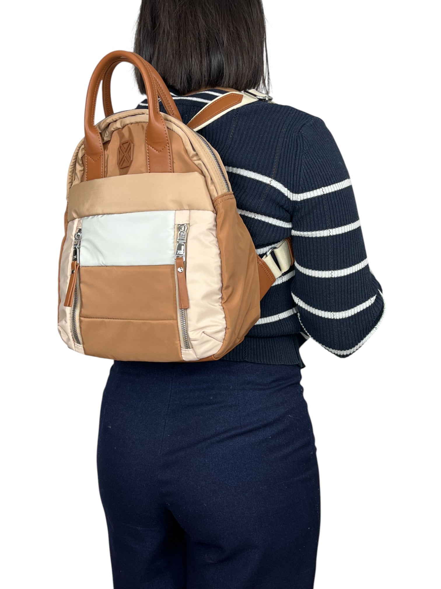 110637883615047_0001