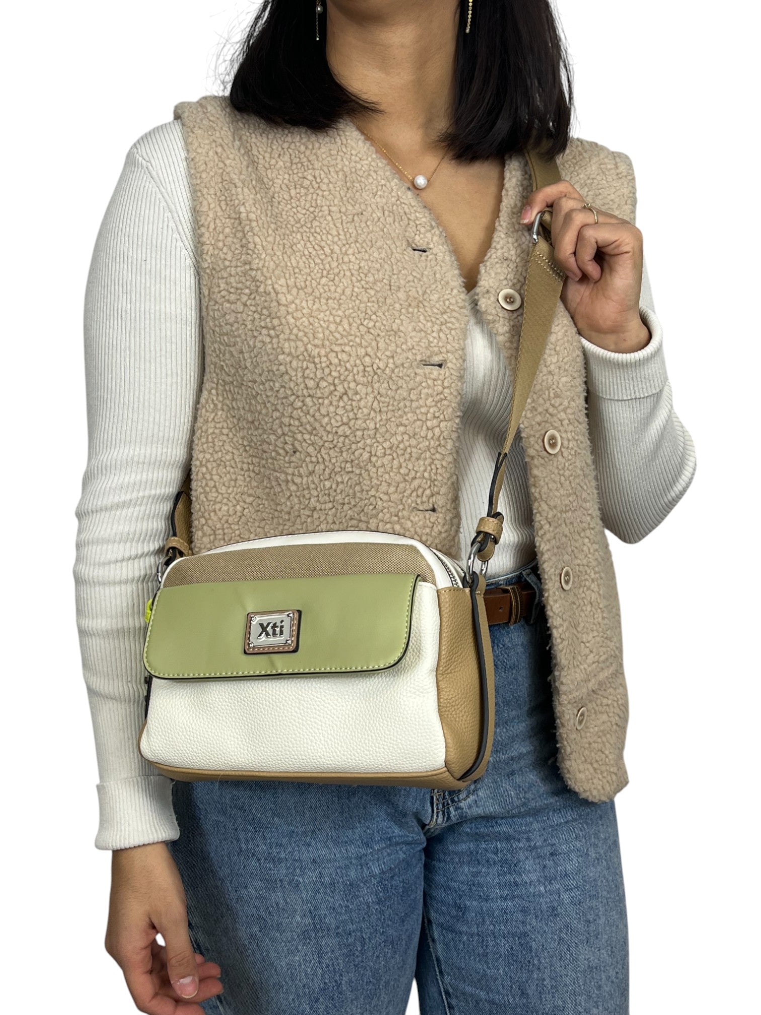 110640306552177_0000