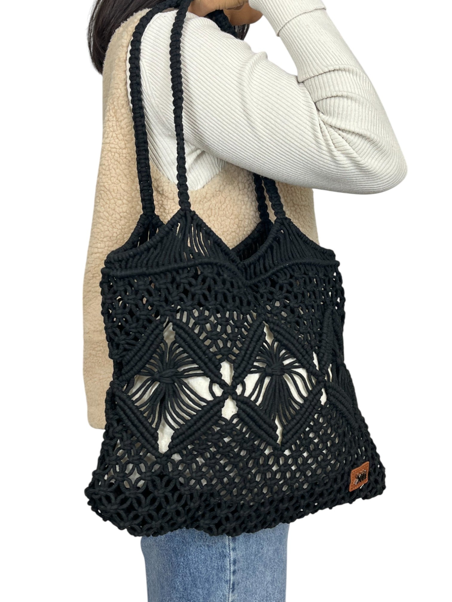 110644982503186_0000