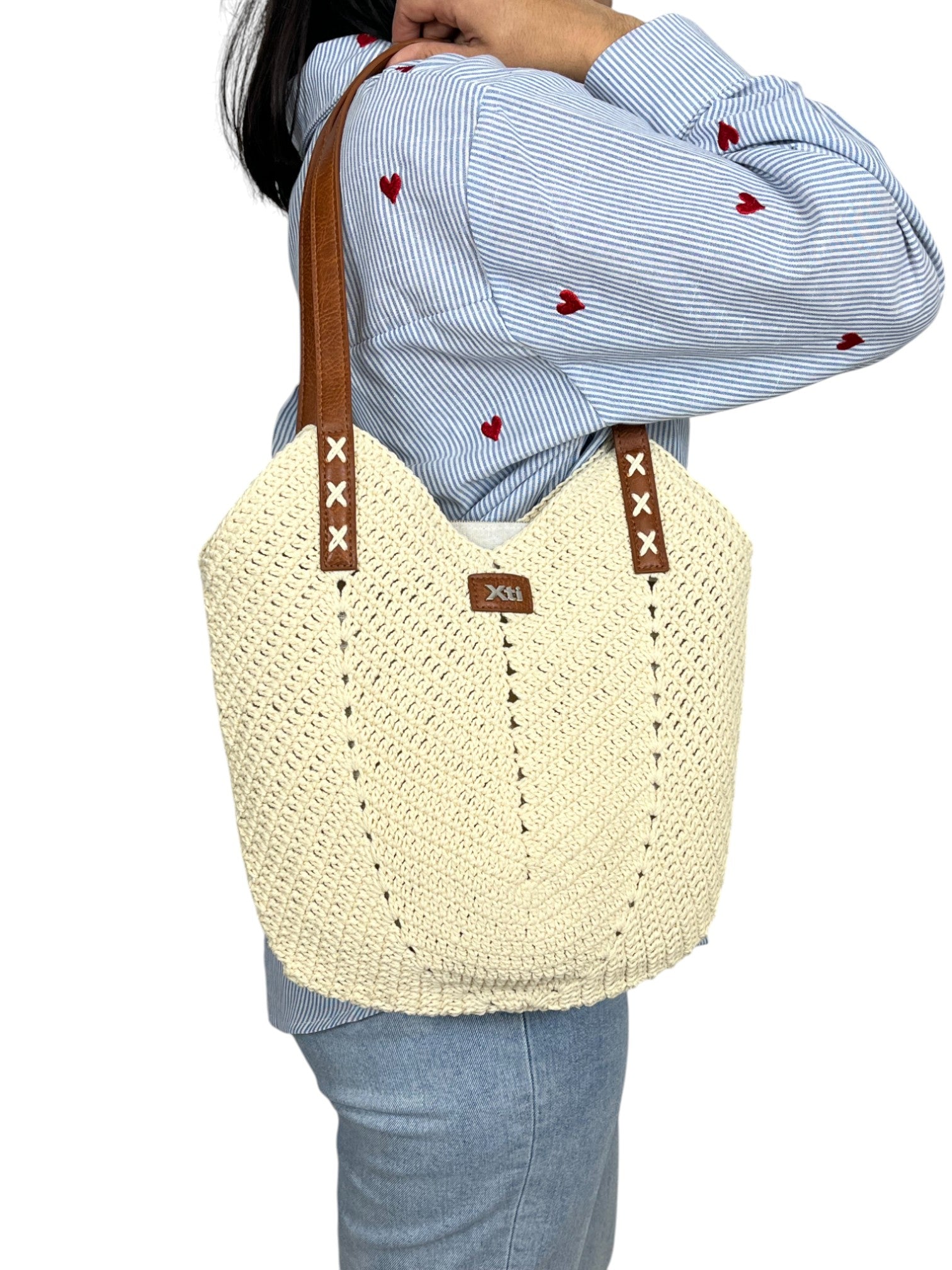 110646889740173_0000