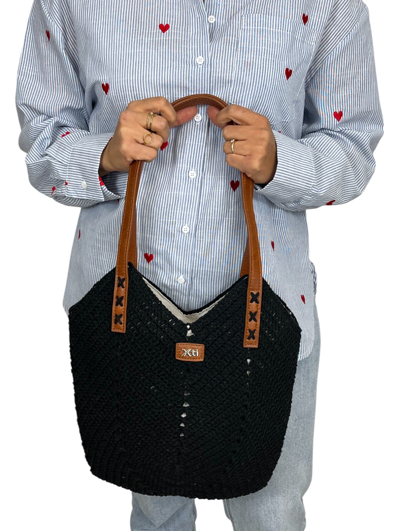 110646982503186_0000