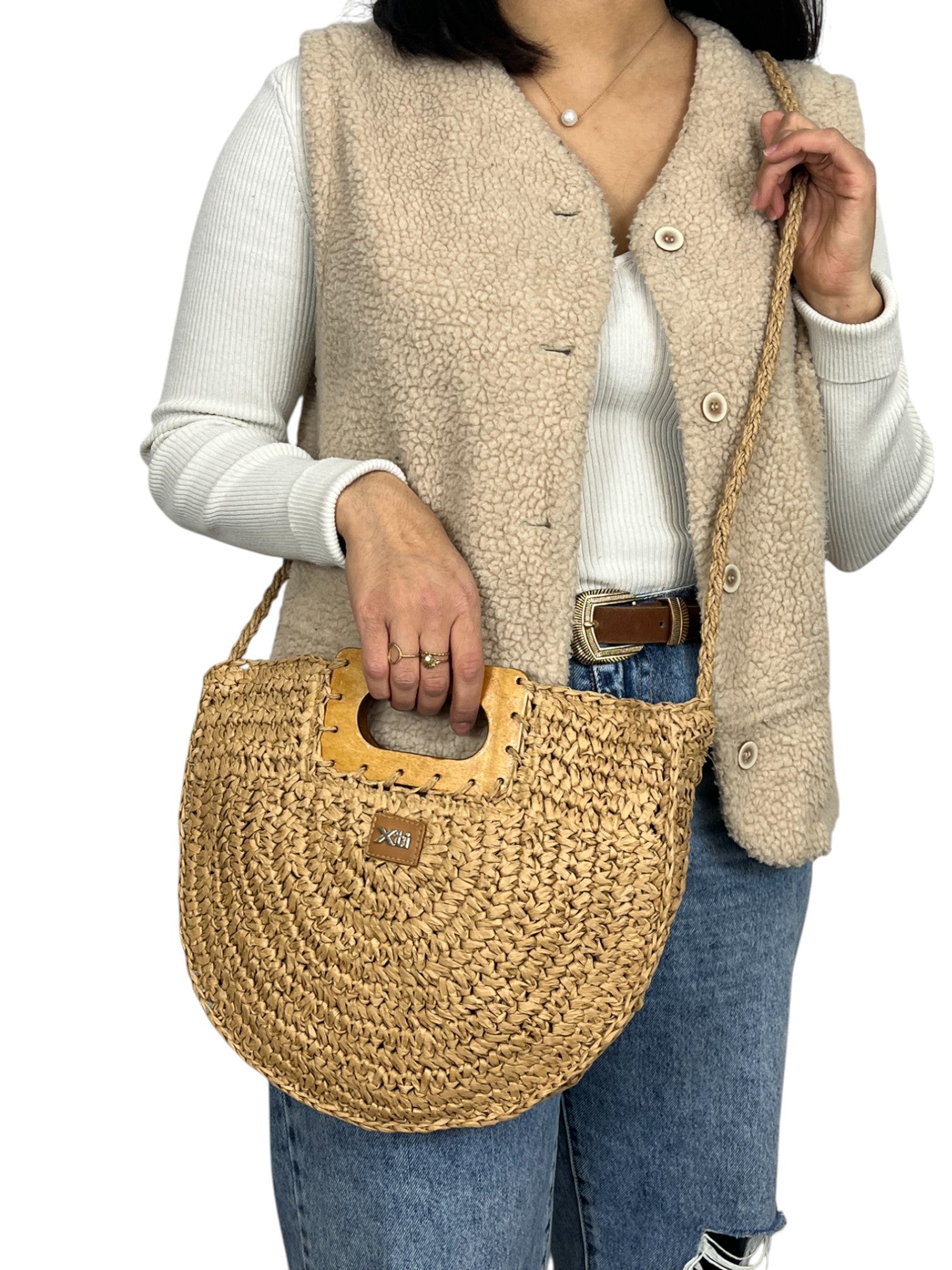 110647810776160_0000