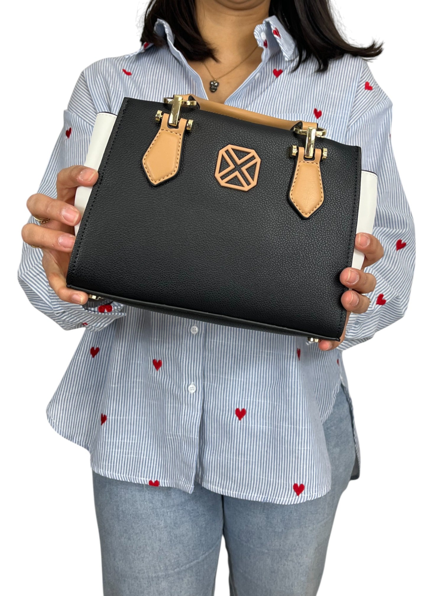 110652517371455_0000