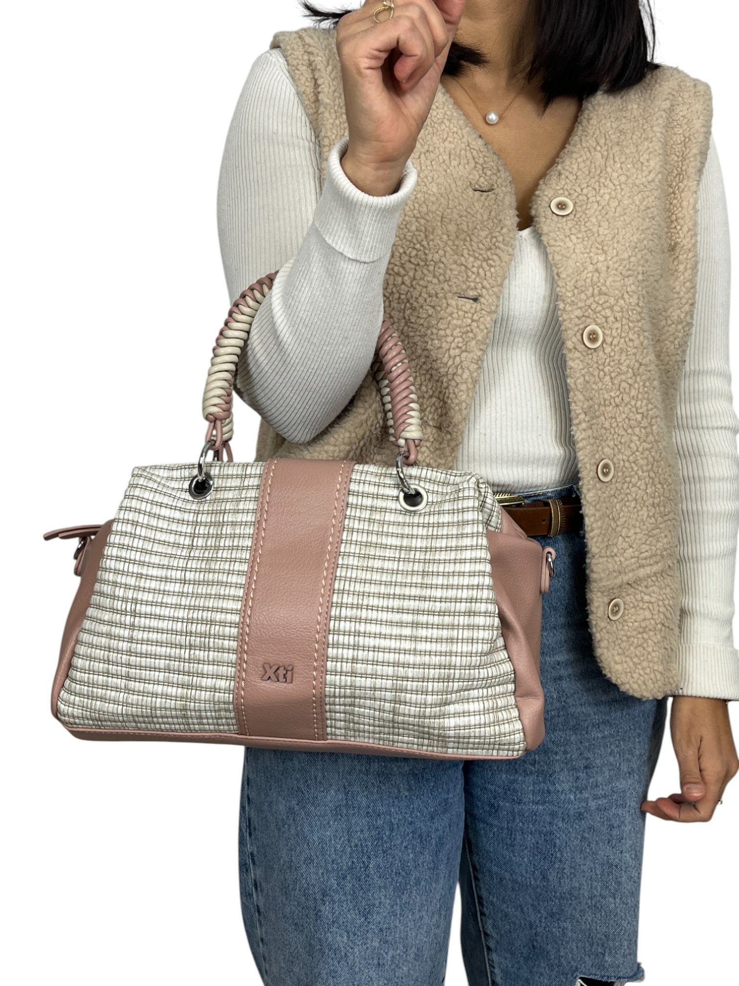 110653155988451_0000