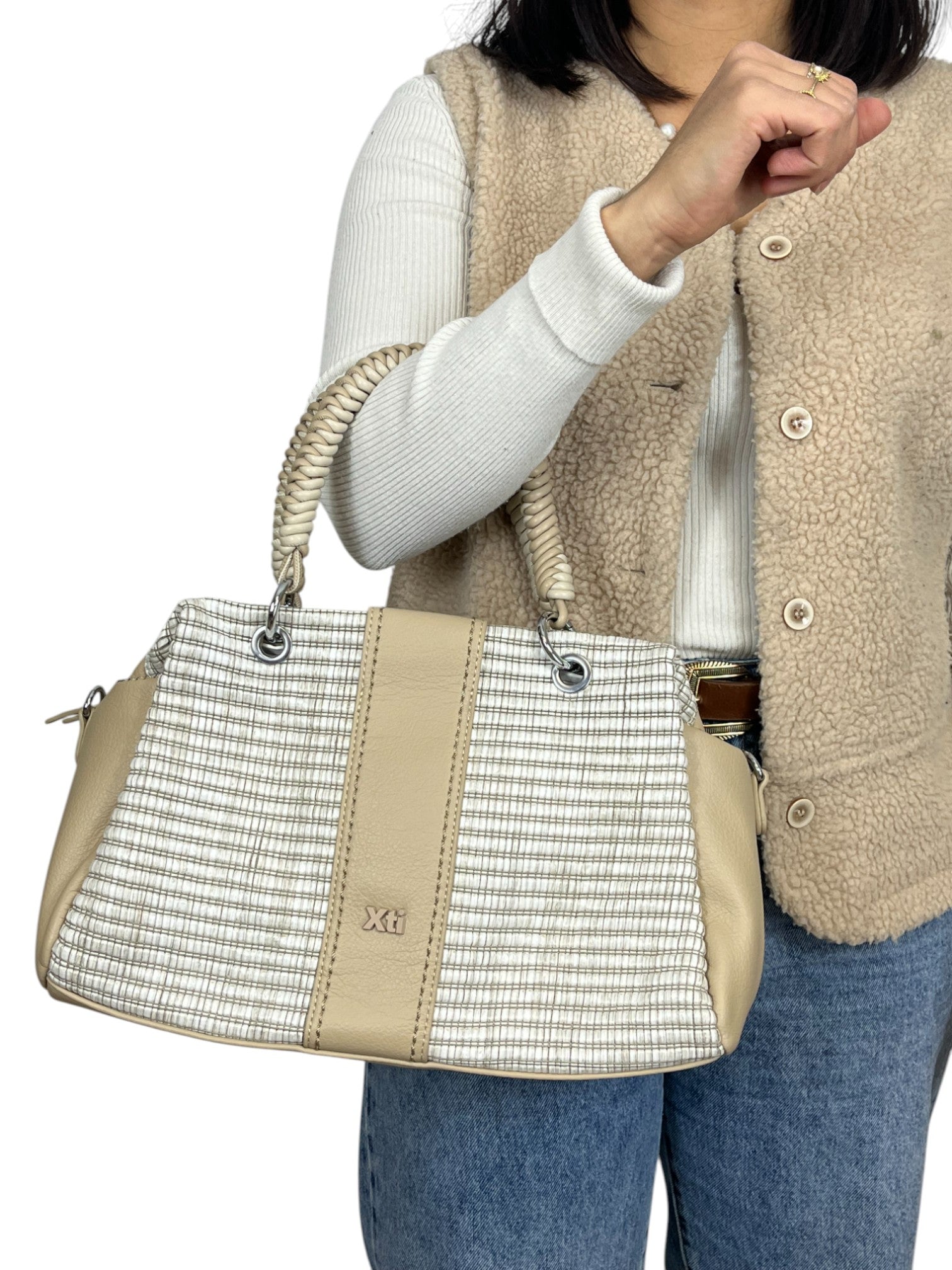 110653293026721_0000