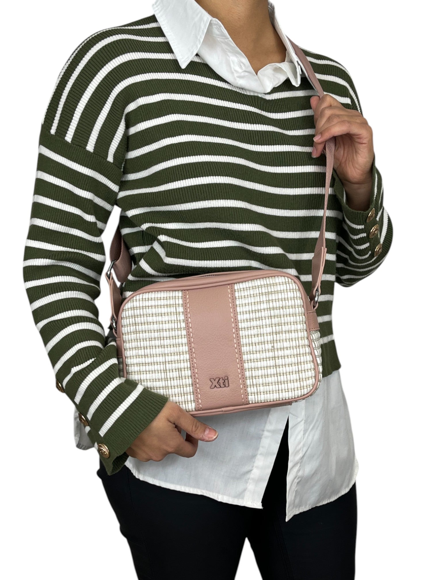 110656155988451_0000