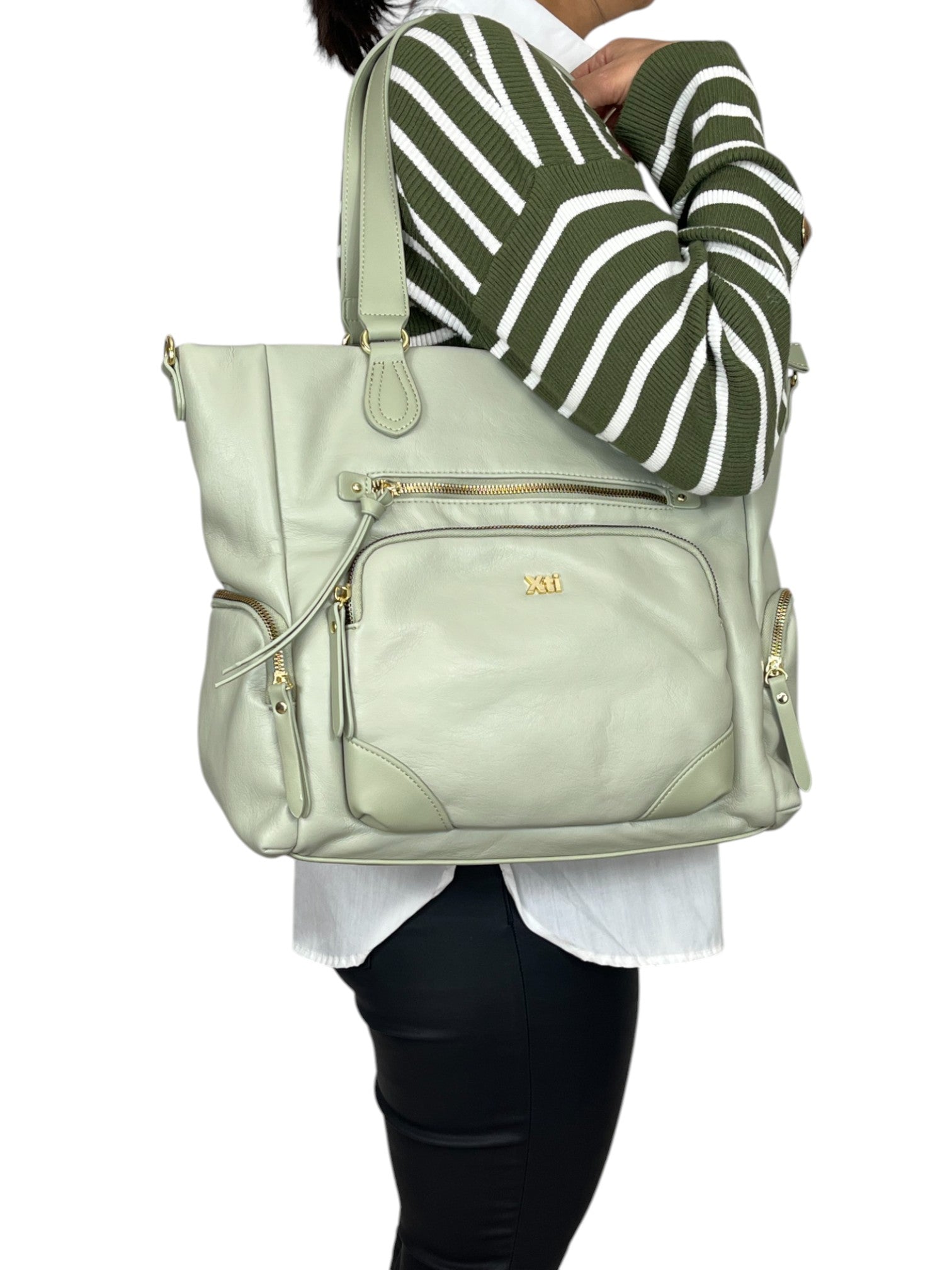 110659306552177_0000