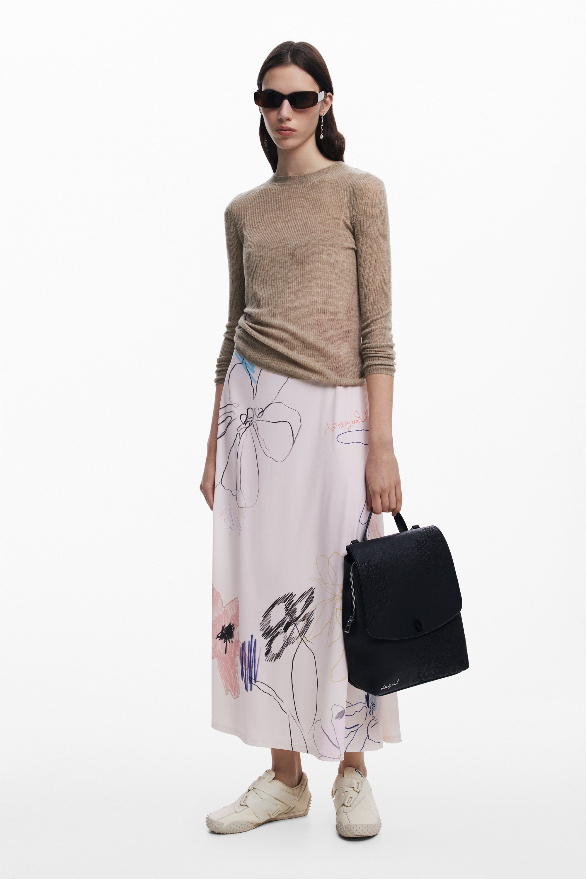 110692626694589_0003