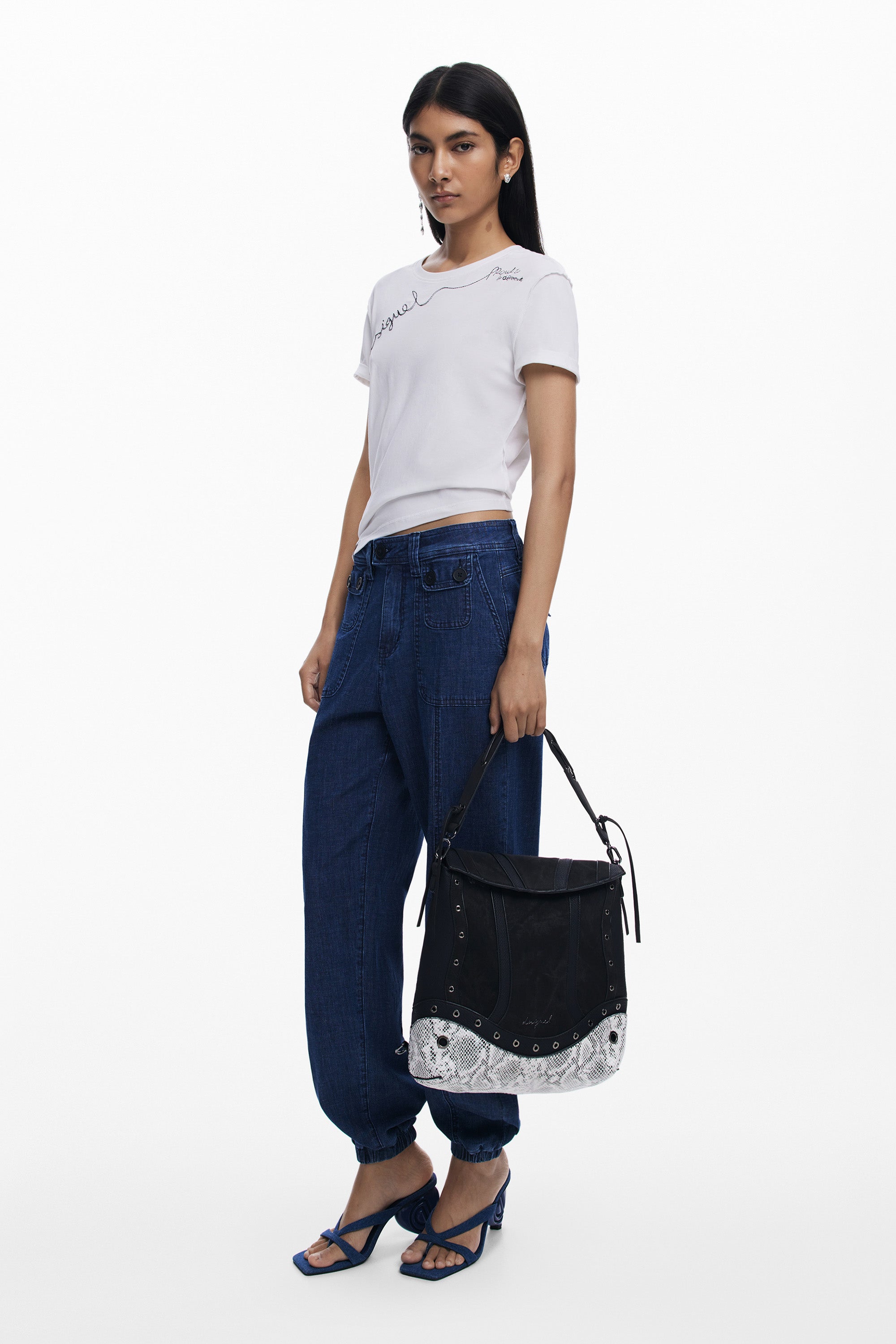 110699626694589_0001