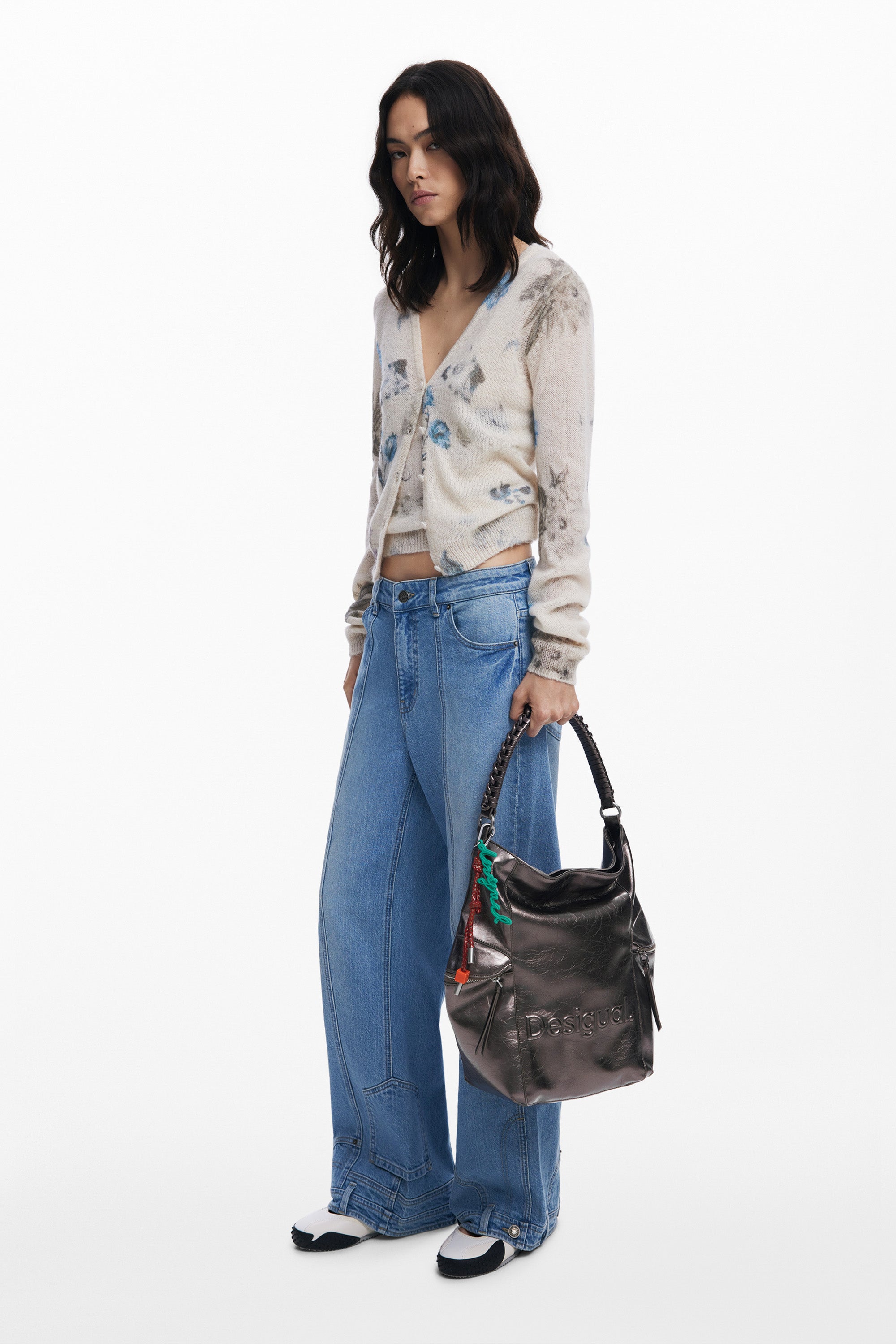 110701485139028_0001