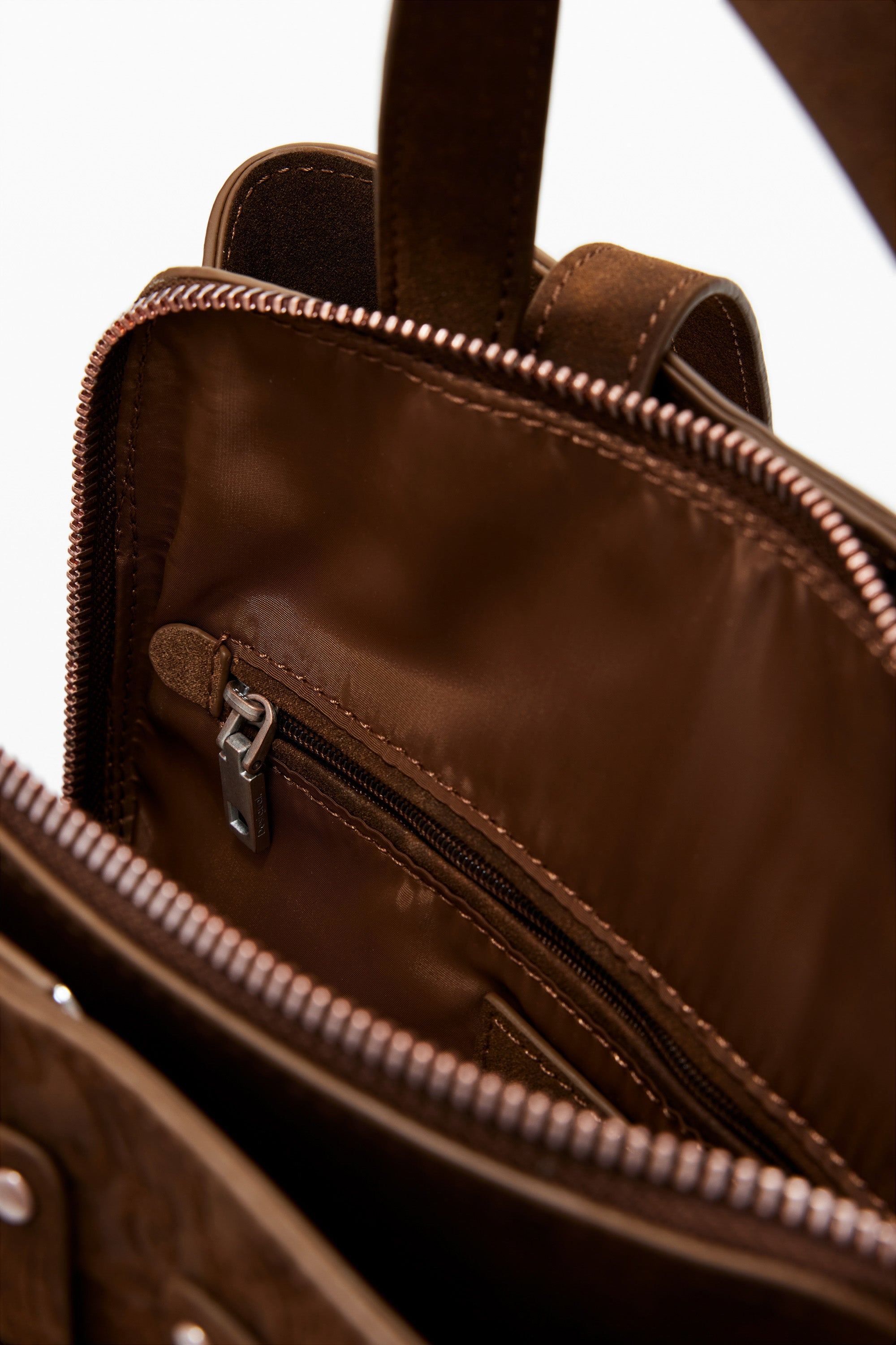 110704971719247_0003