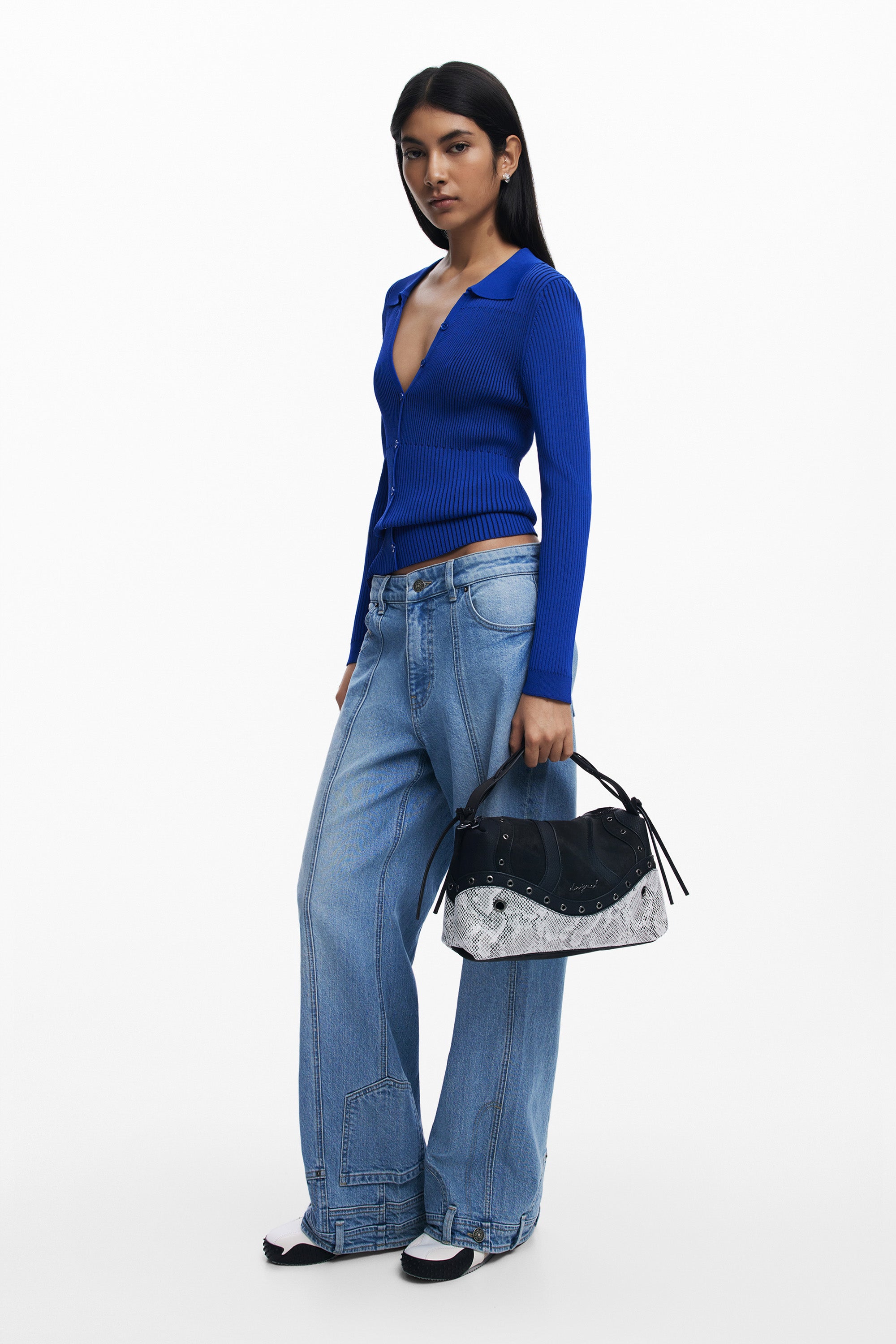 110708626694589_0001