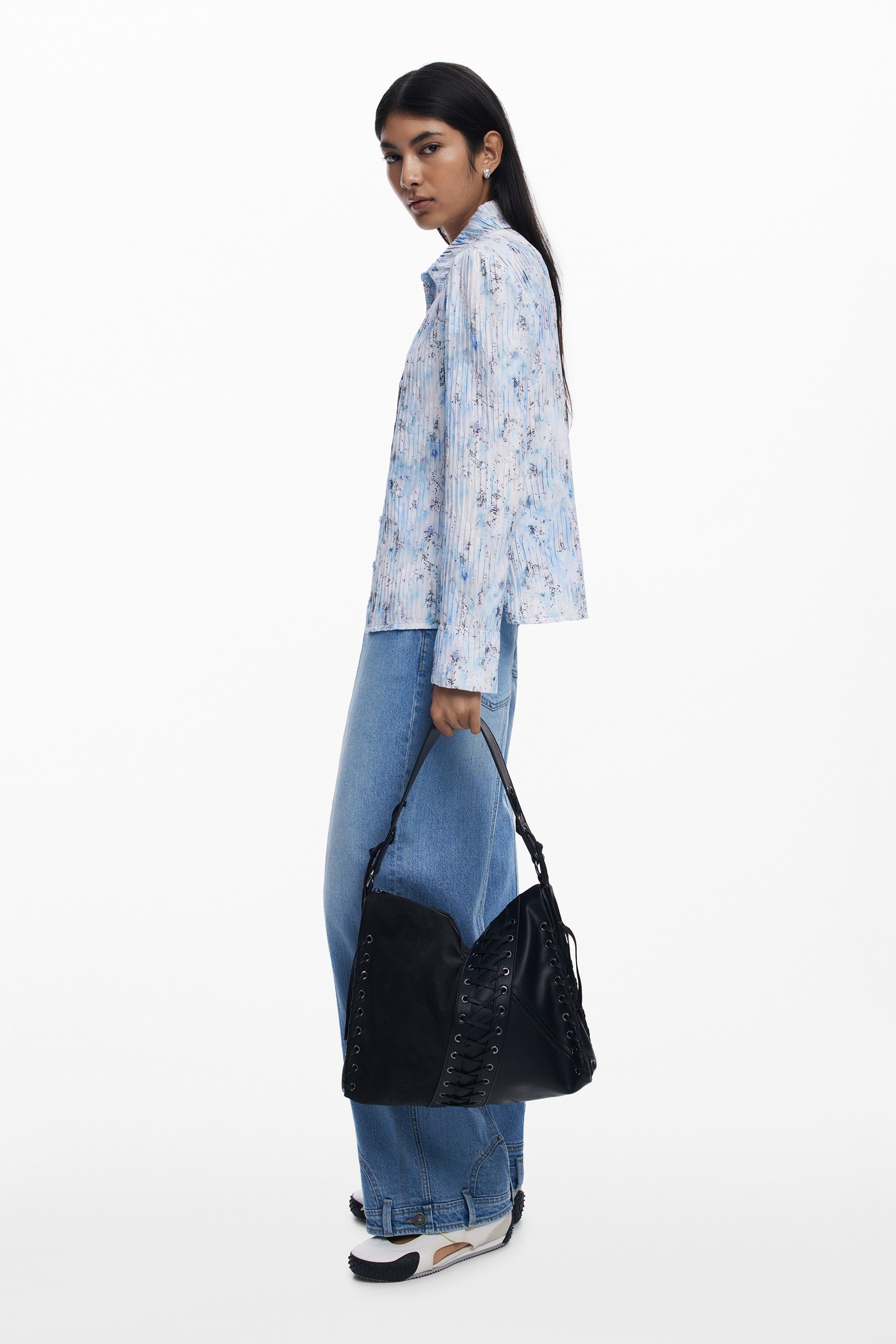 110715626694589_0001