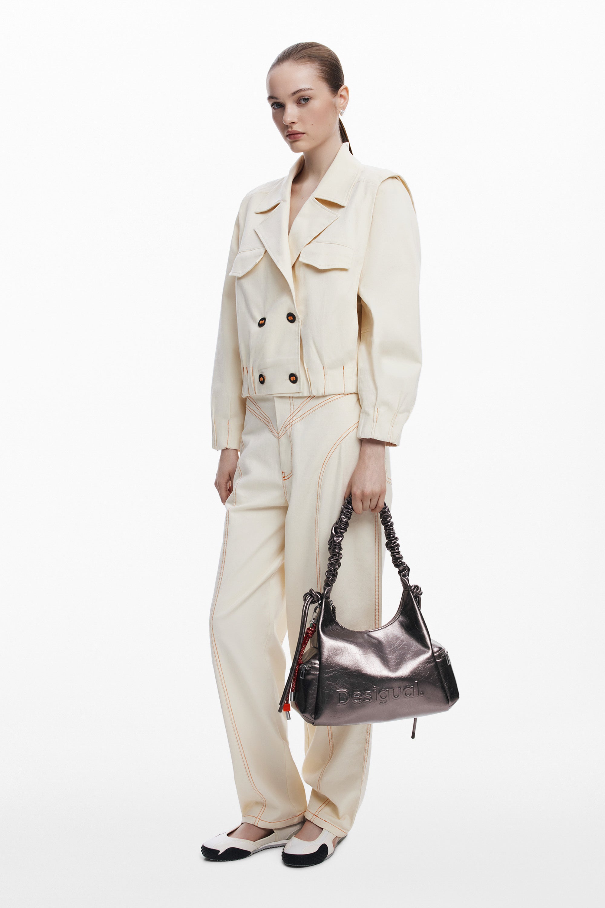 110722485139028_0001