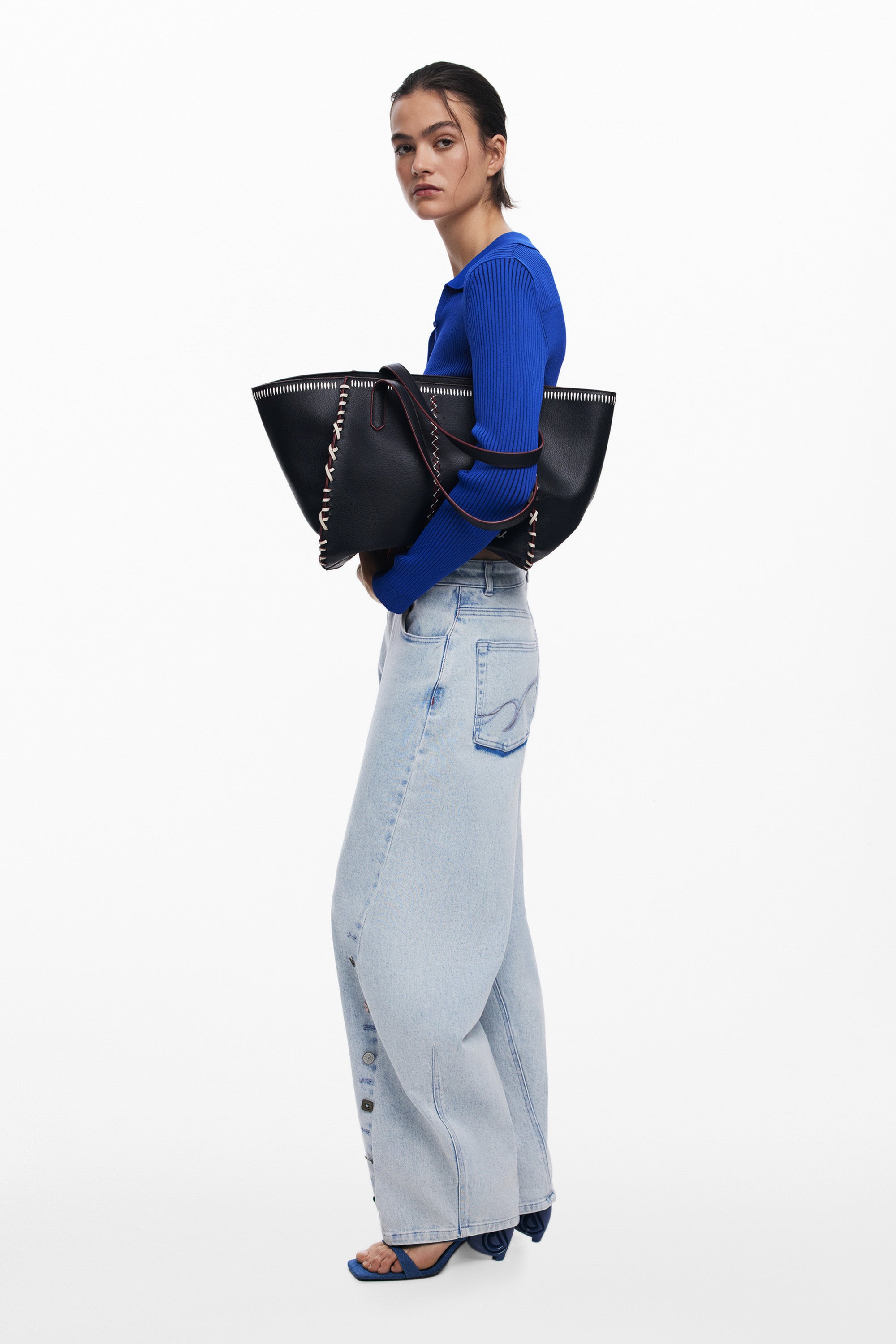 110729626694589_0001