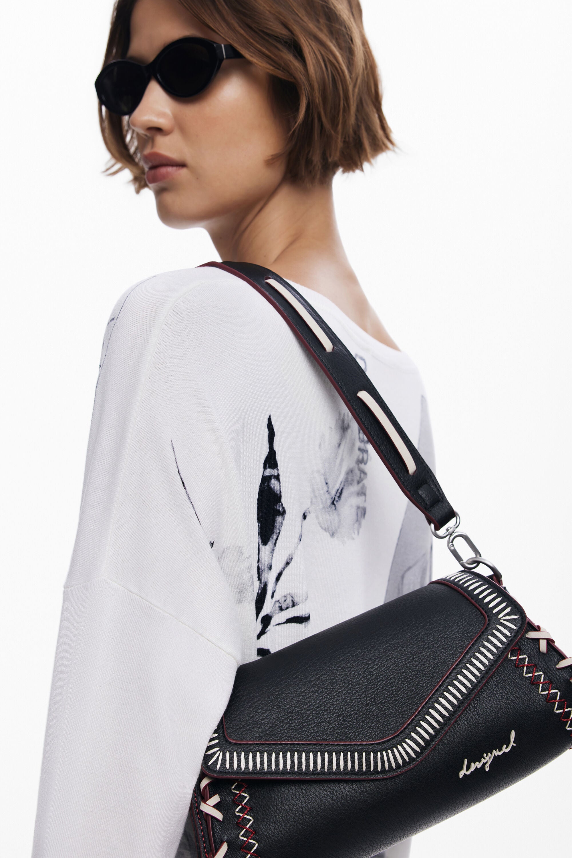 110730626694589_0004