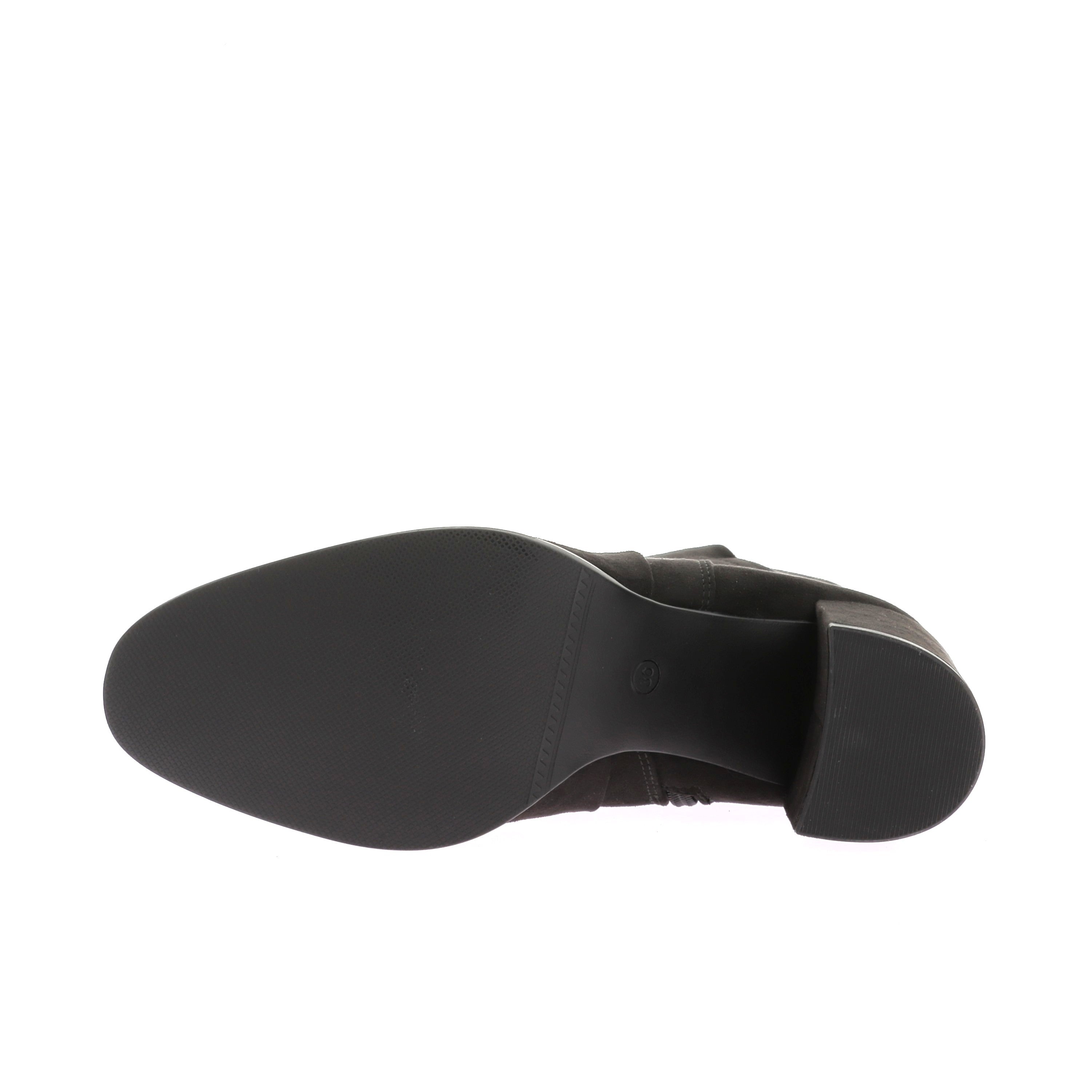 110818713323175_0005