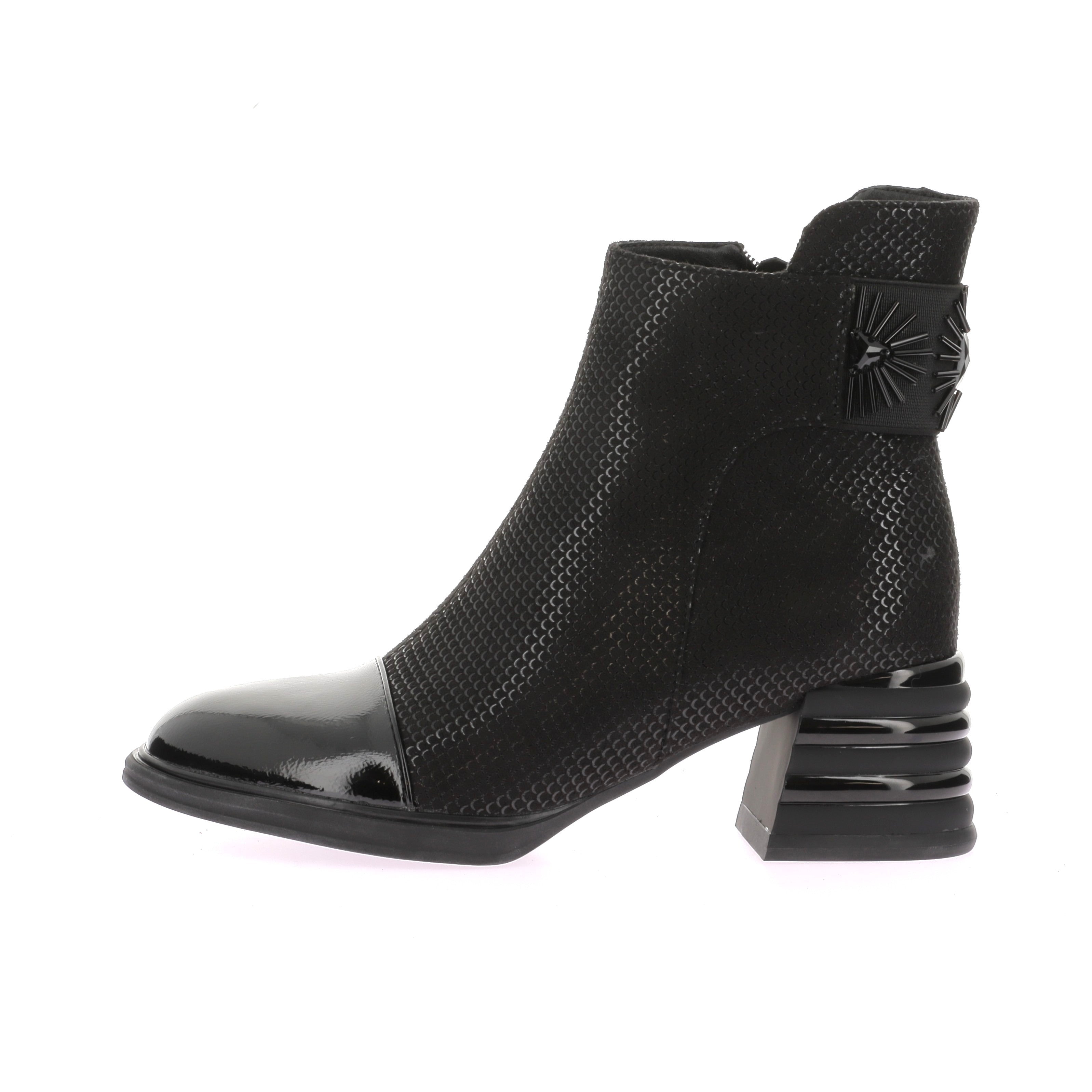 110820569245649_0000