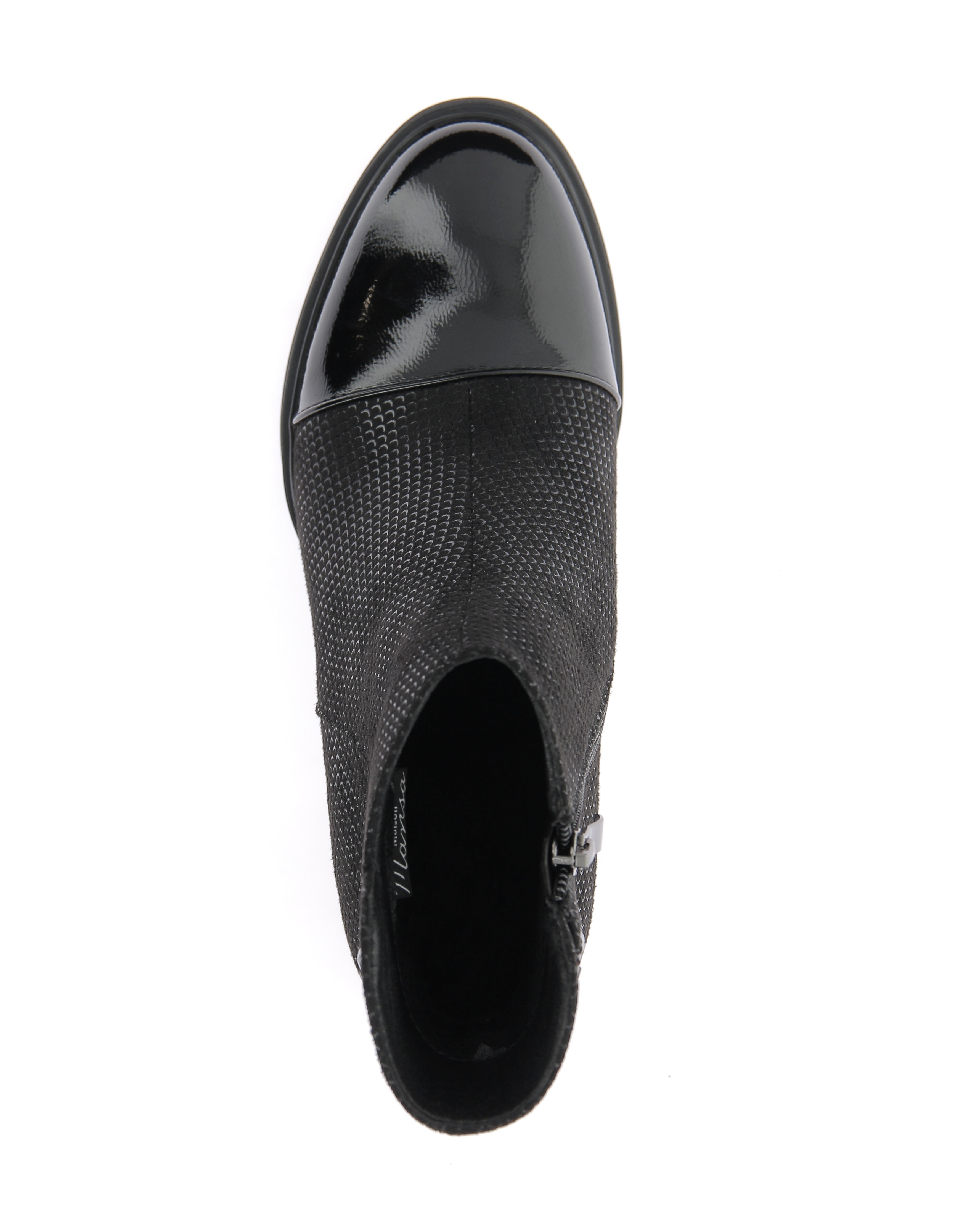 110820569245649_0004