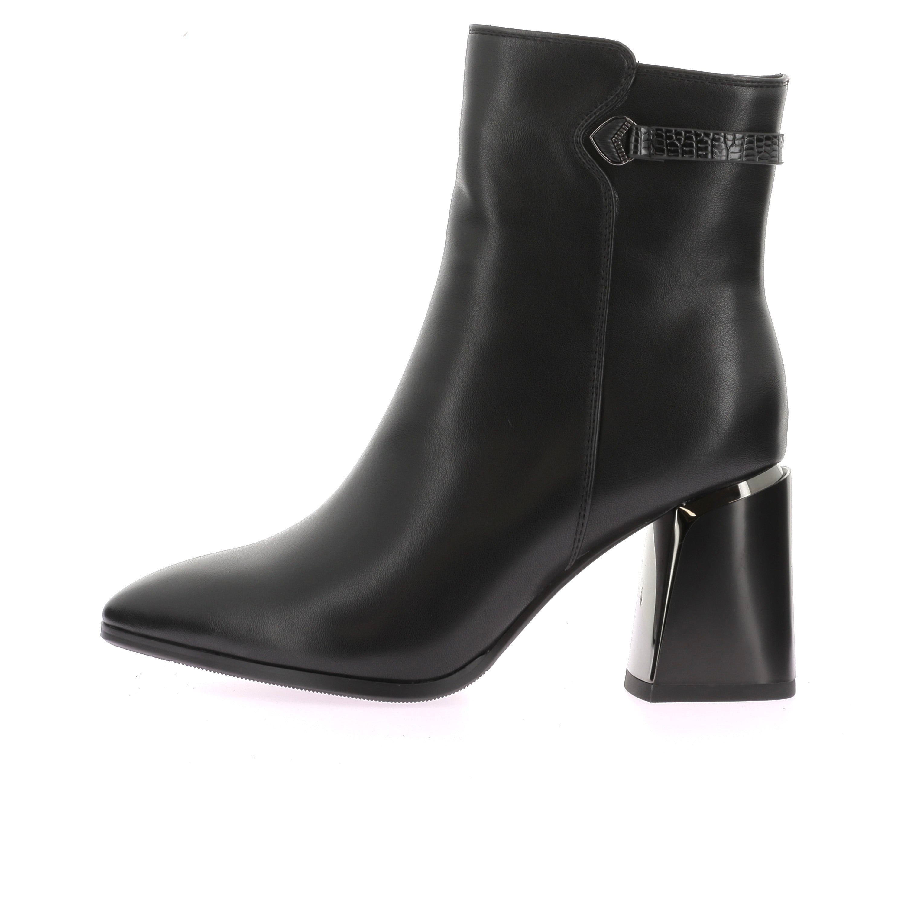 110822569245649_0000