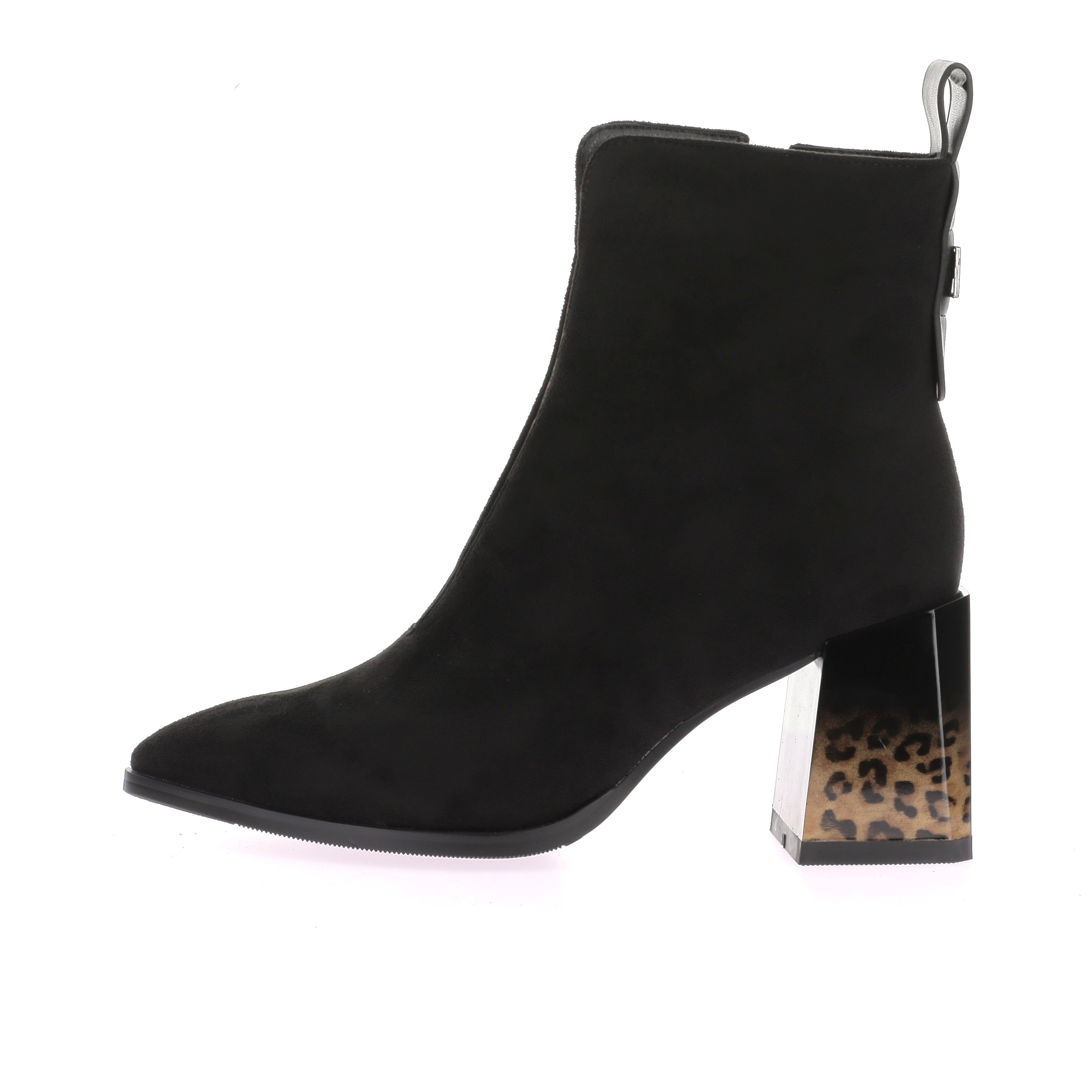 110824713323175_0000