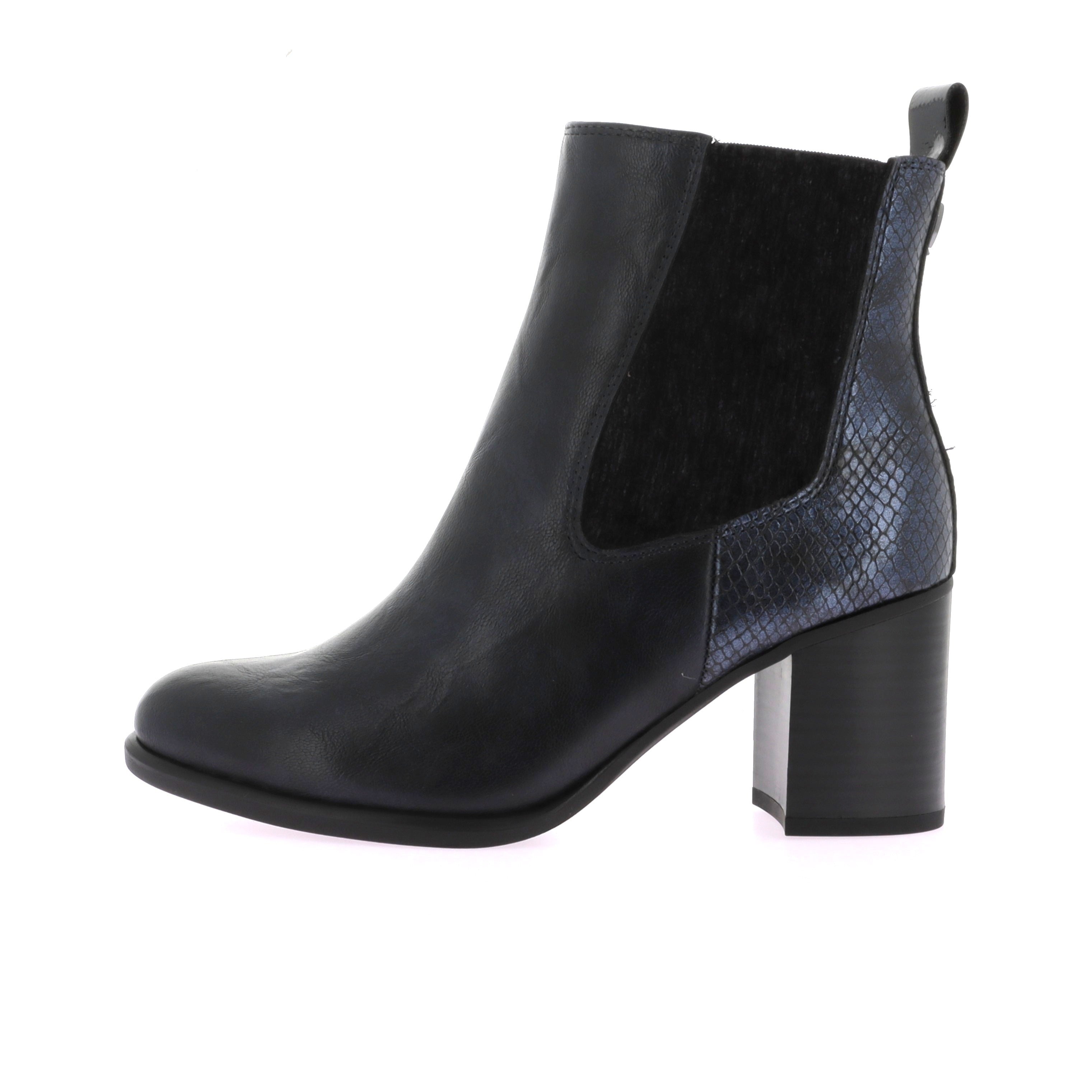 110867381139074_0000