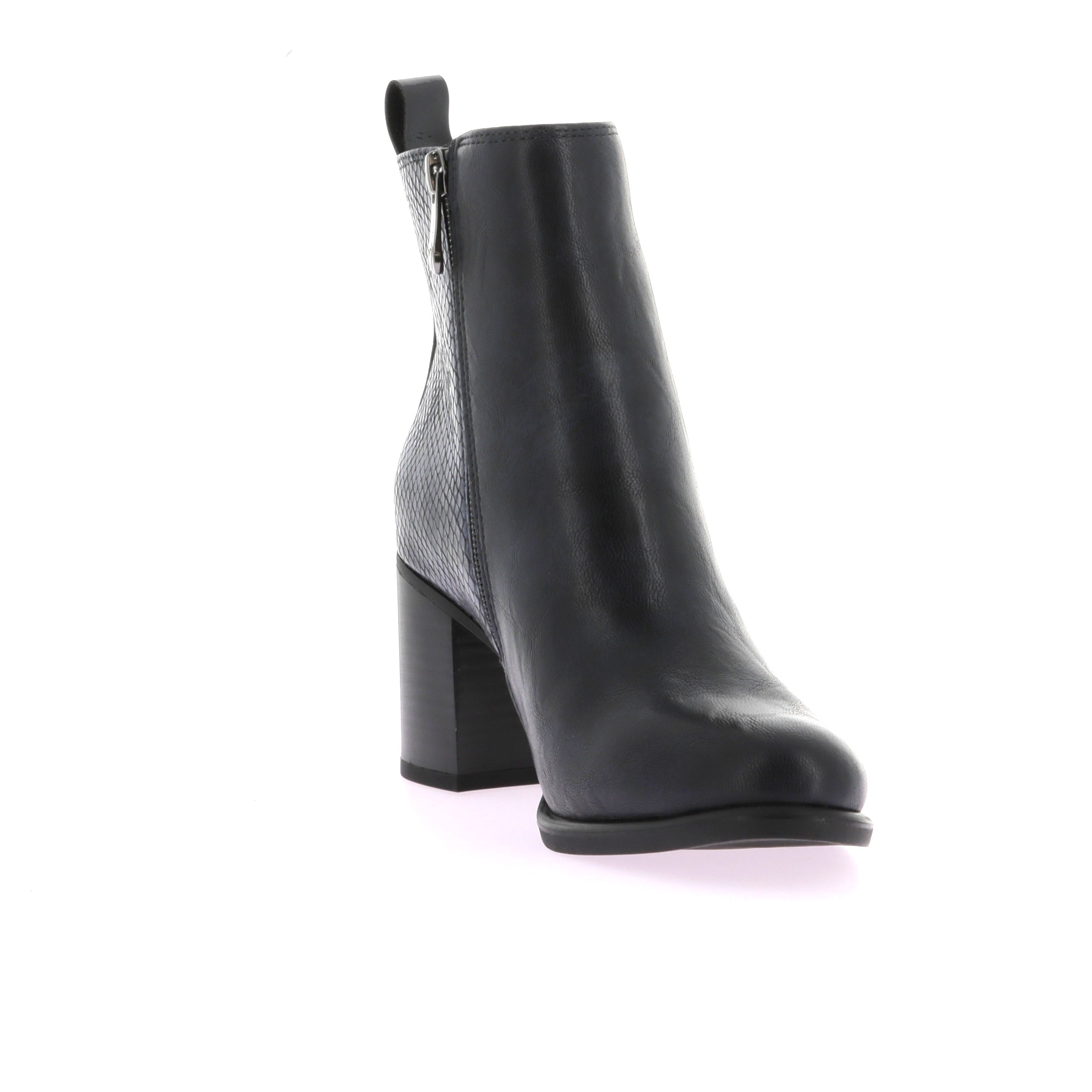 110867381139074_0002