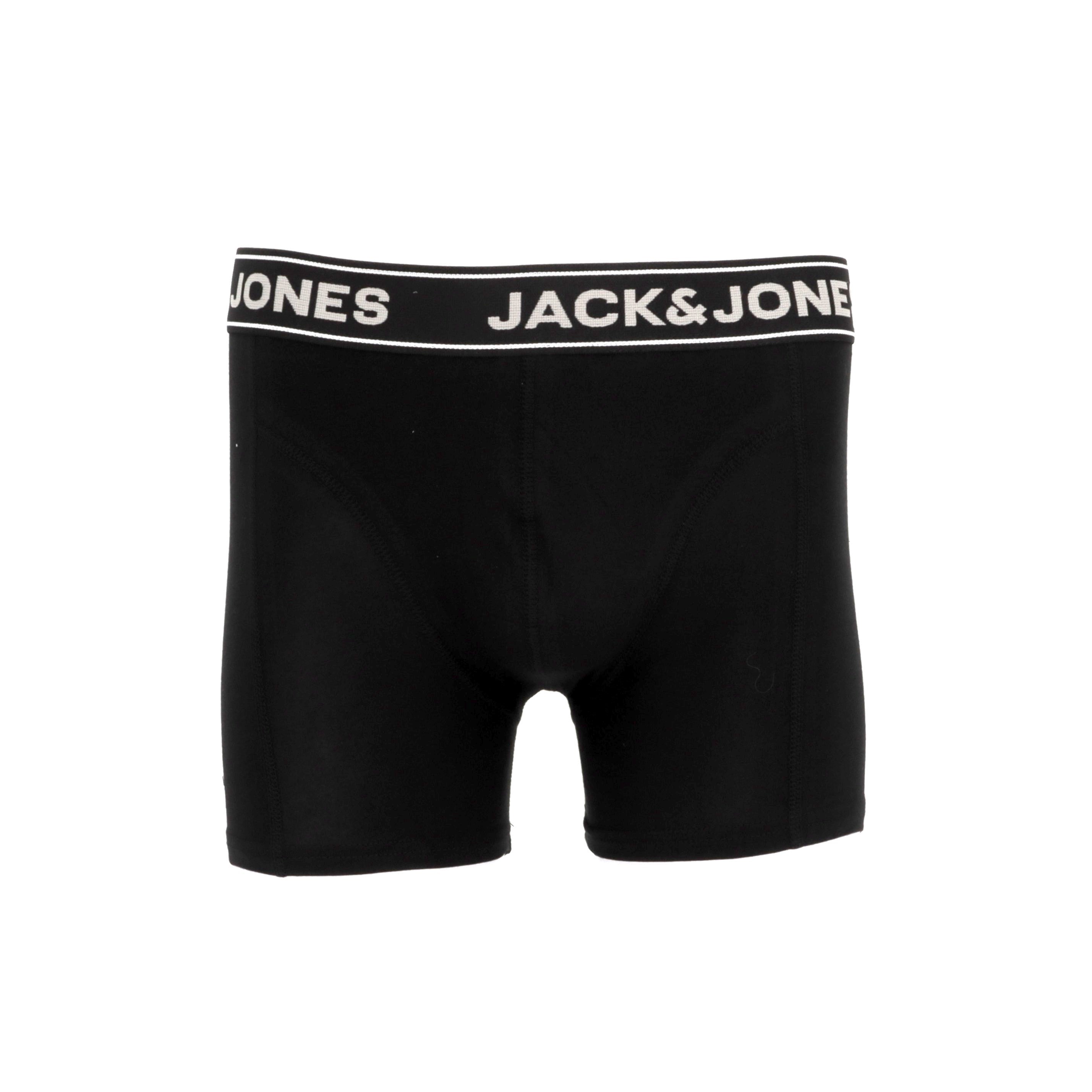 111045900391938_0003