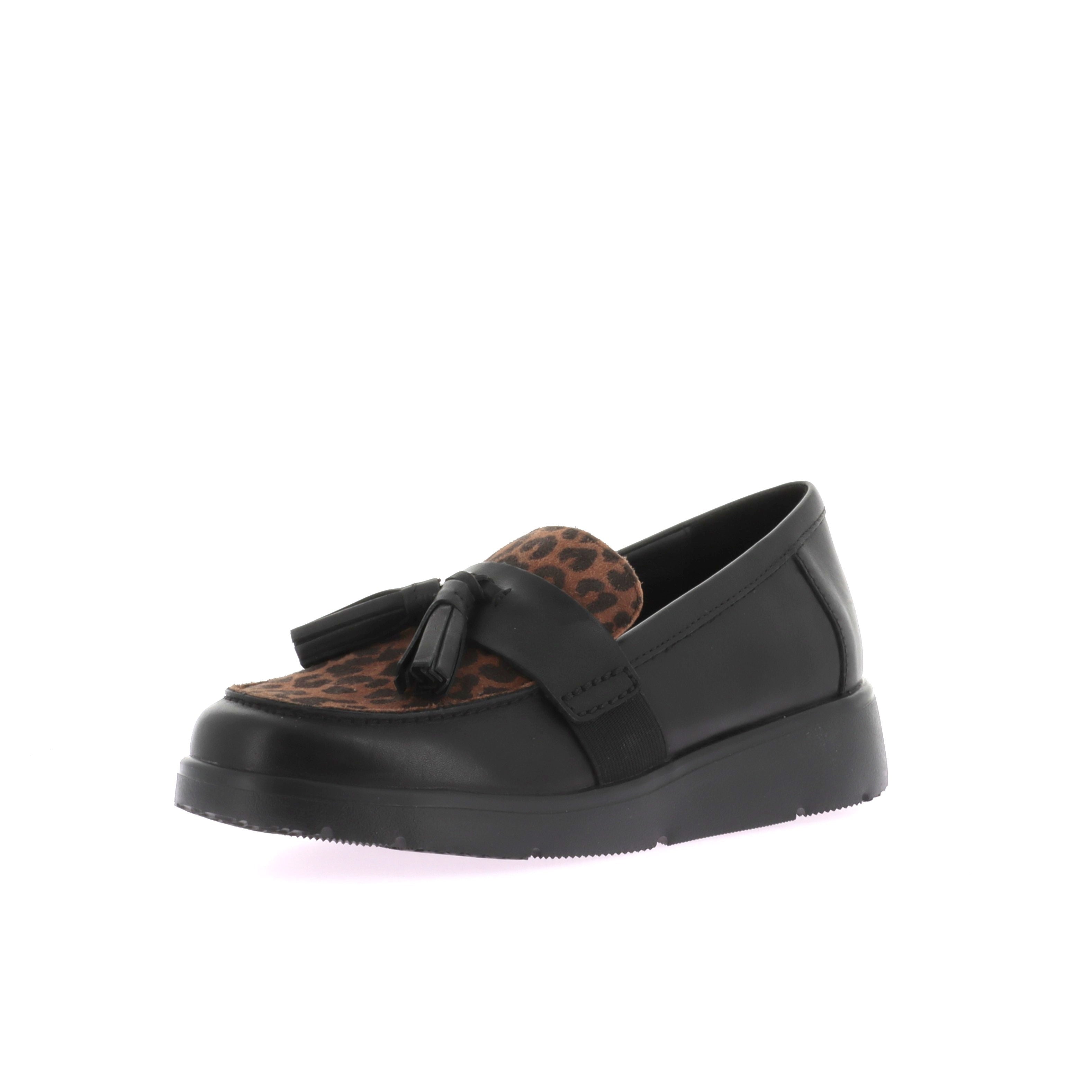 111296697671181_0001