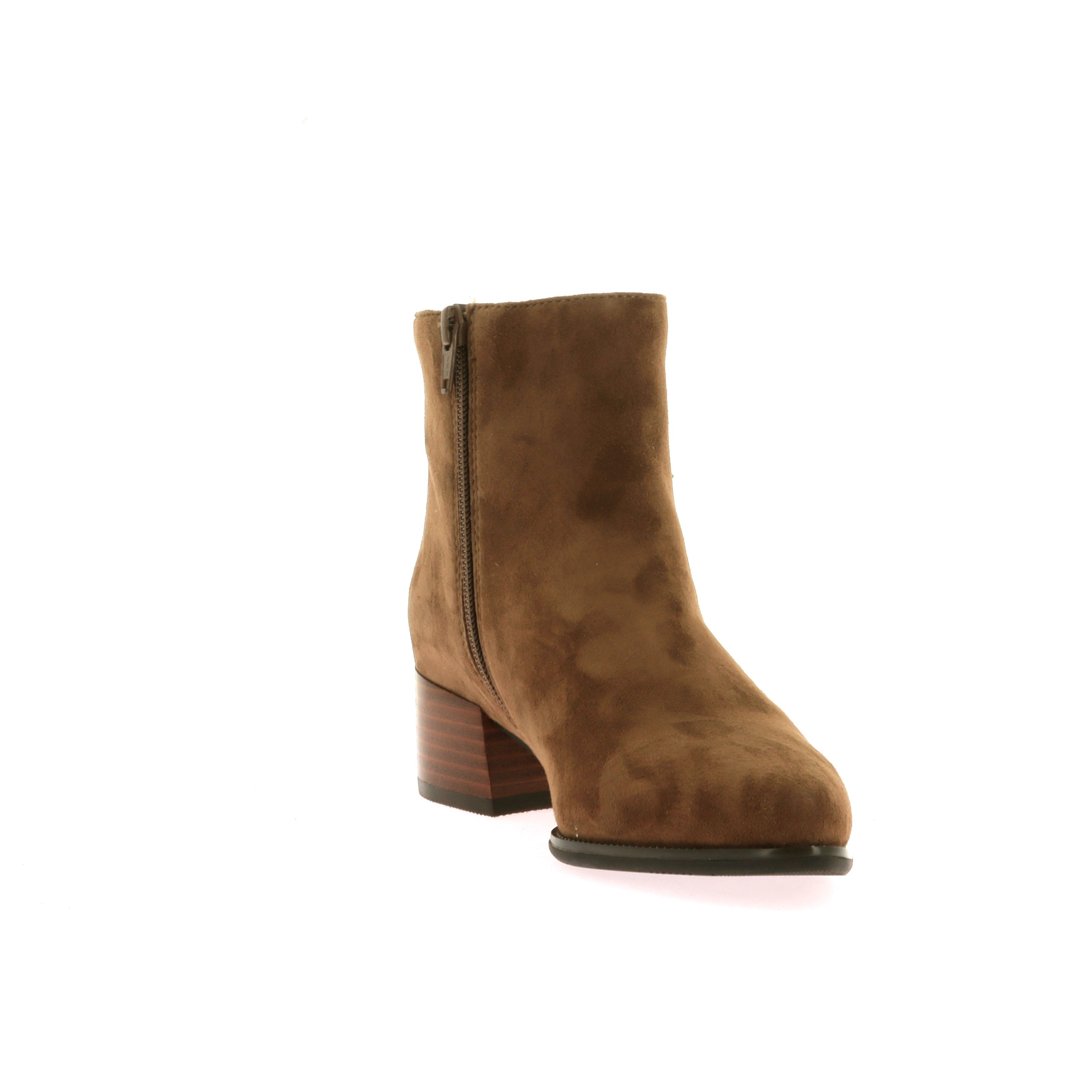 111685223659024_0002