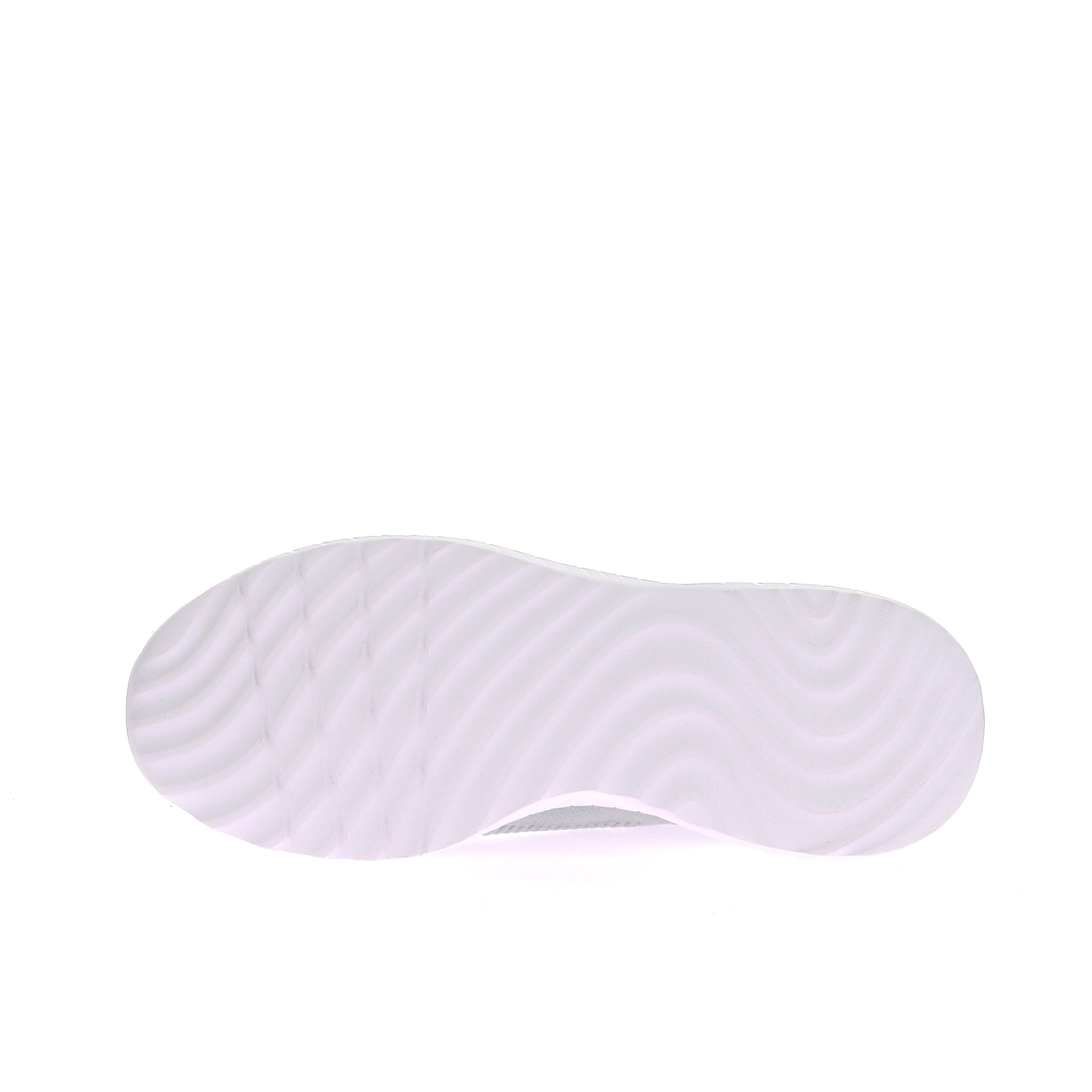 111729483636116_0005