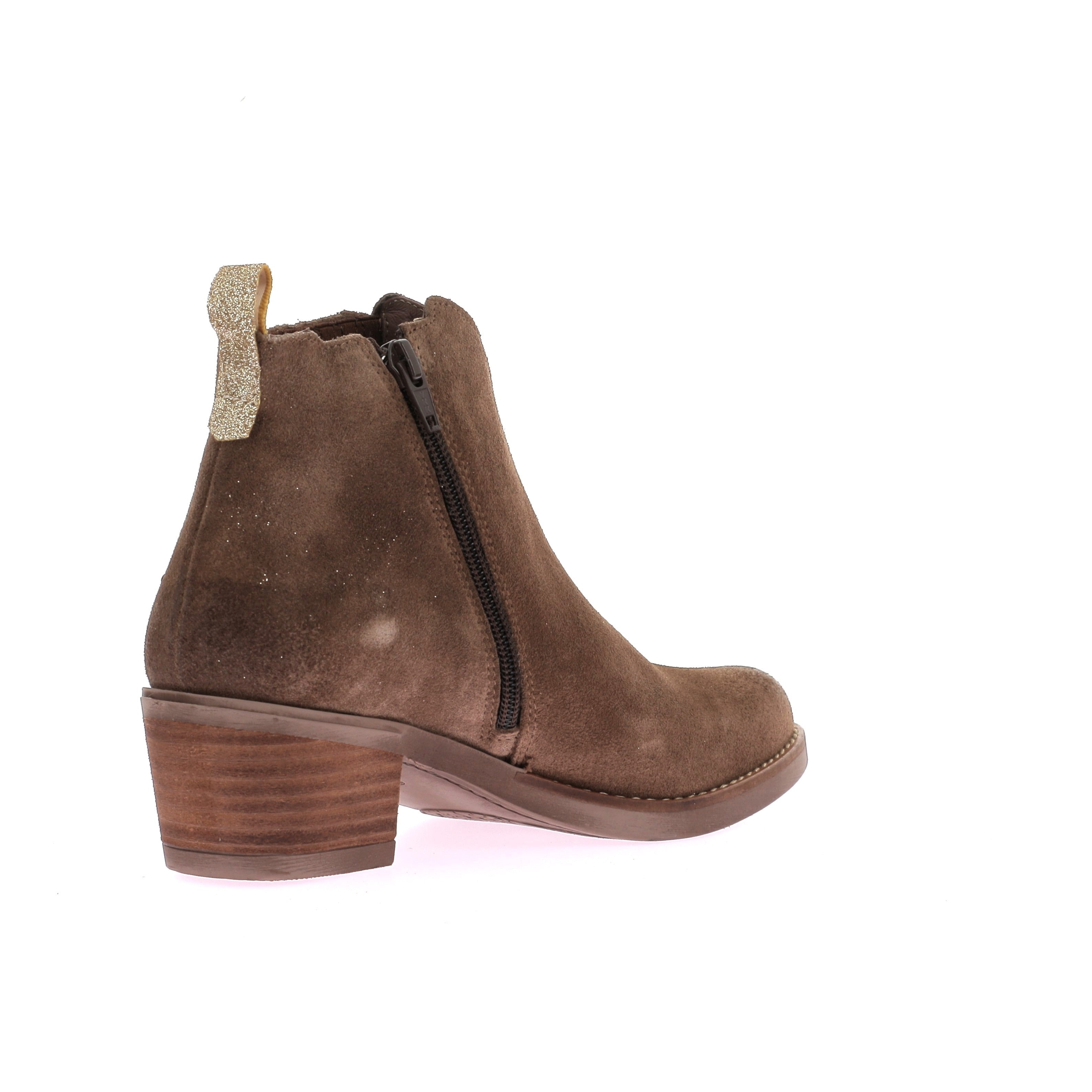 Bottes plissée en suédine taupe à talon aiguille Bottes plissée en suédine taupe à talon aiguille