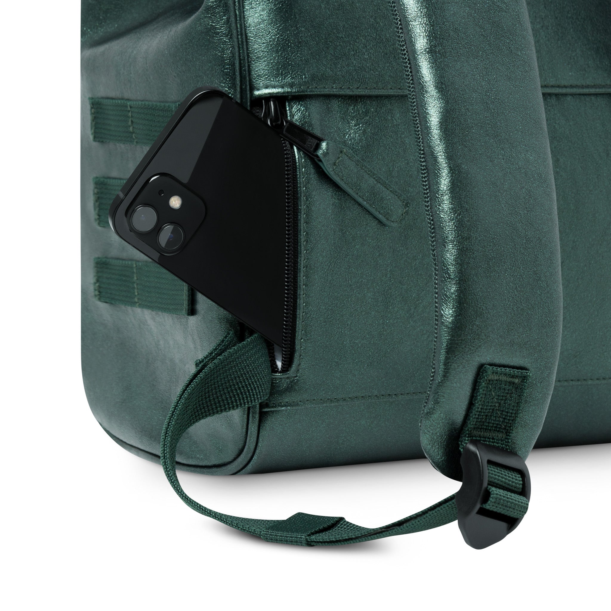 111833902481200_0008